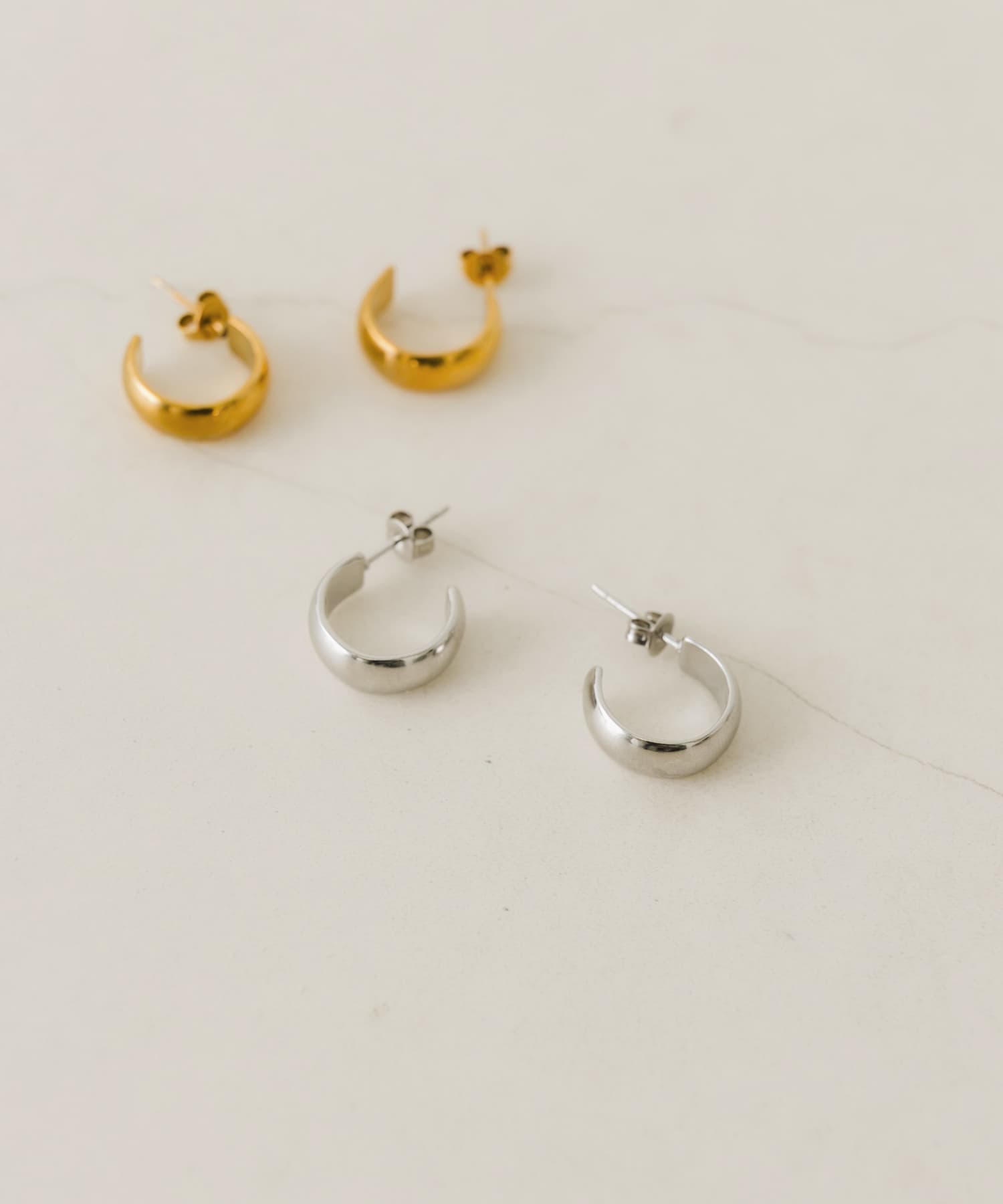 ステンレスフープピアス