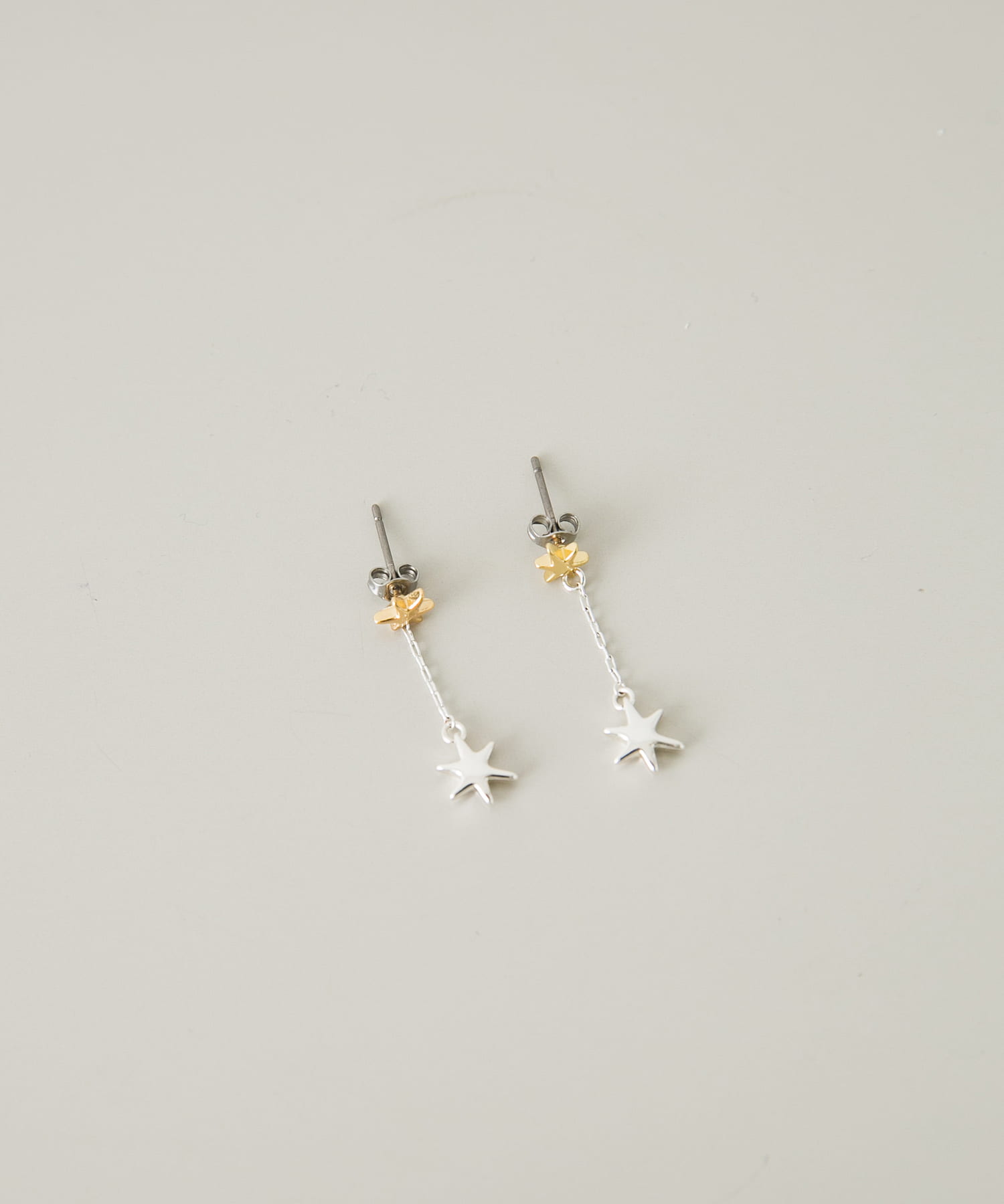 アスタリスクスイングピアス