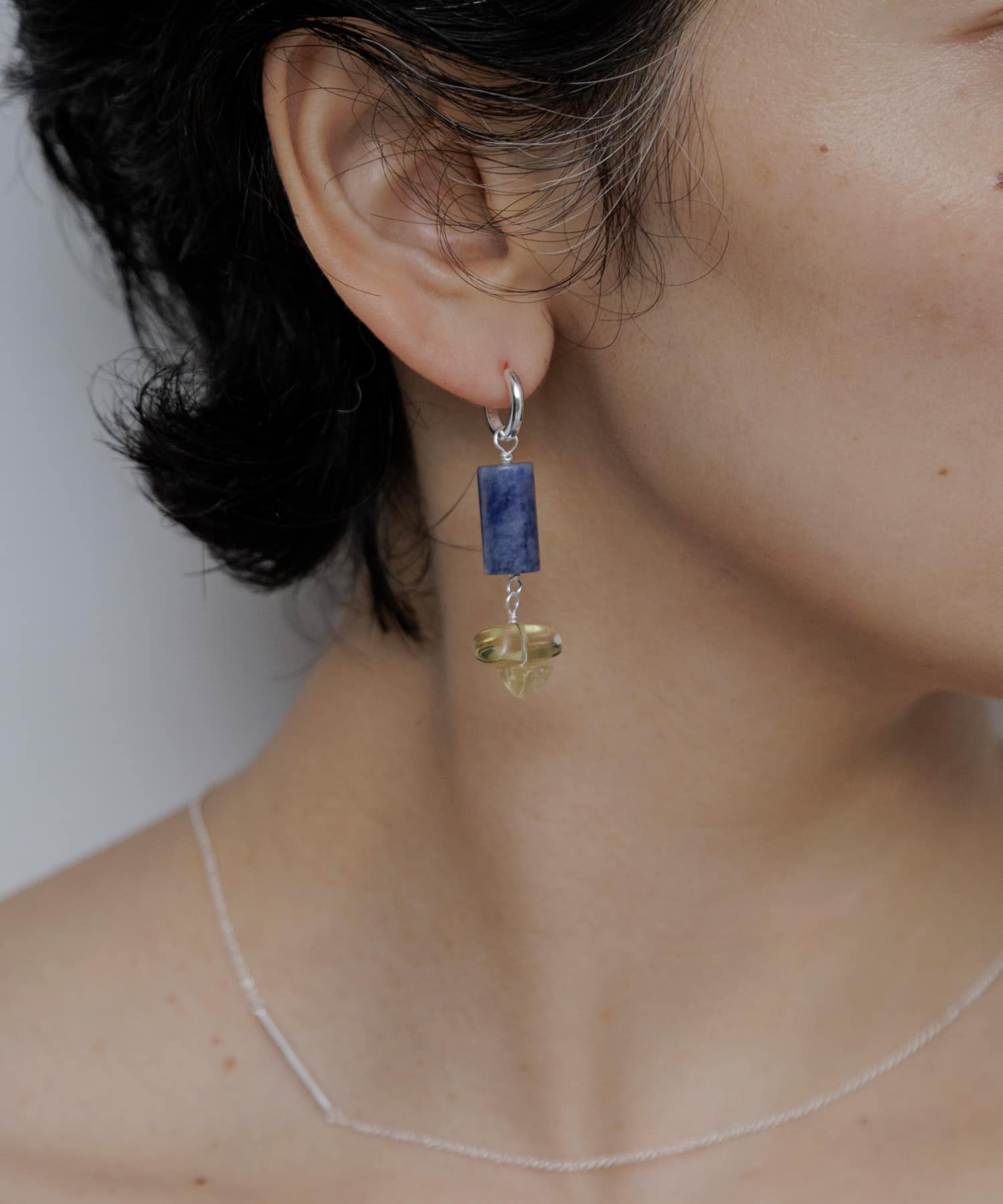 SMELLY so' sodalite cylinder pierce(- BL/SL): アクセサリー｜URBAN