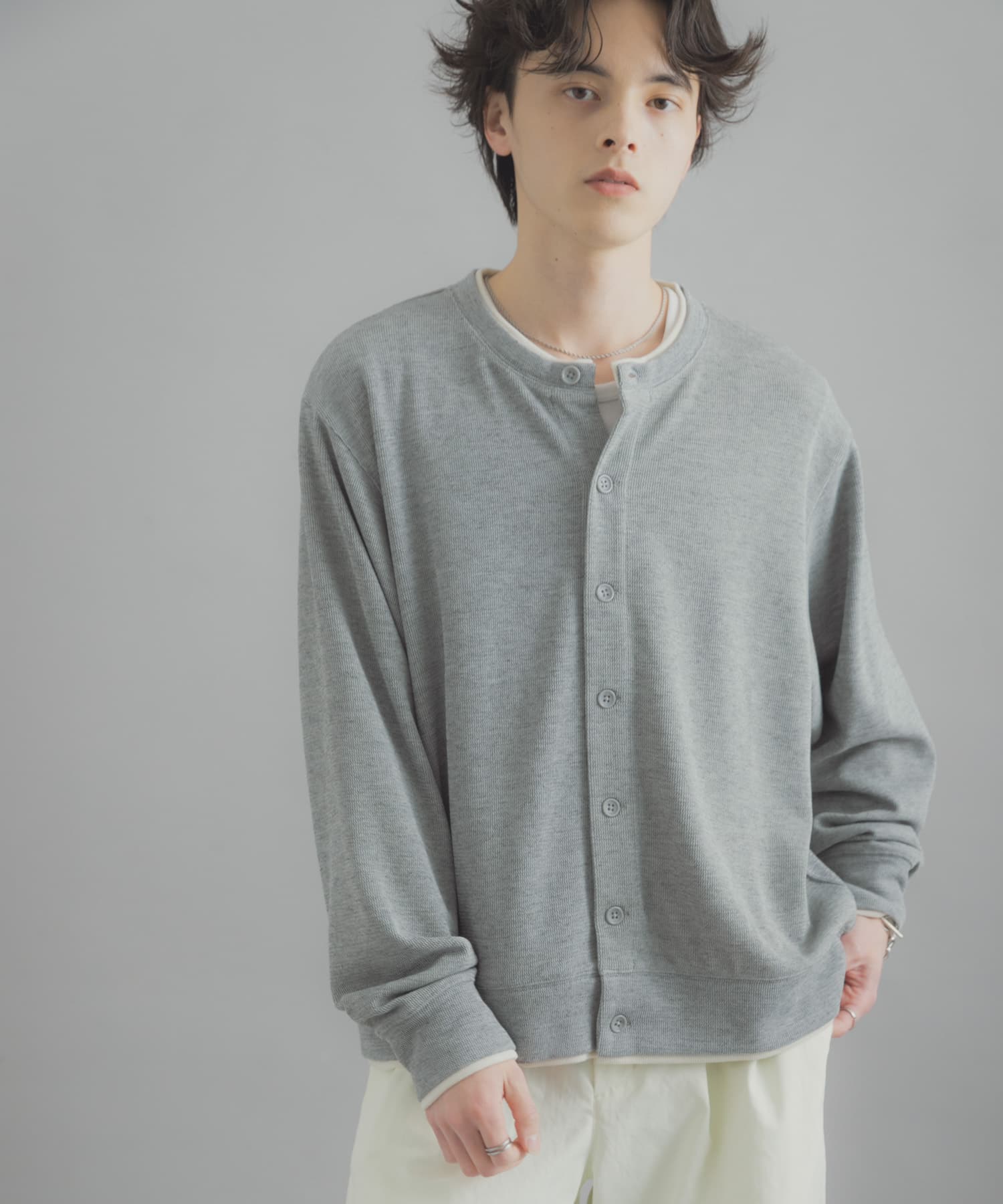 フェイクレイヤードクルーネックカーディガン