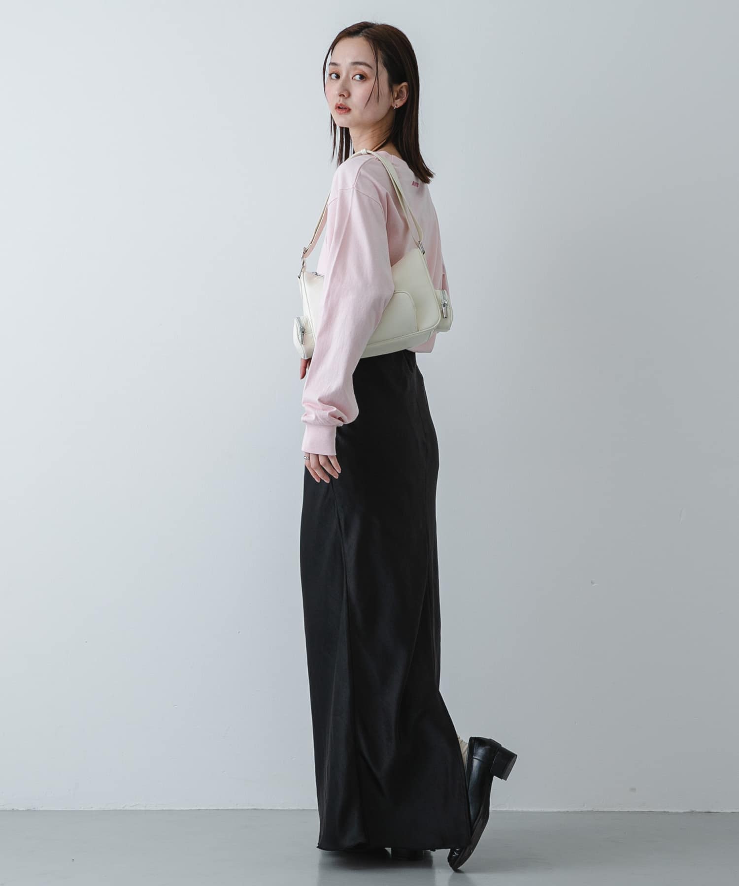 身長：169cm サイズ：one