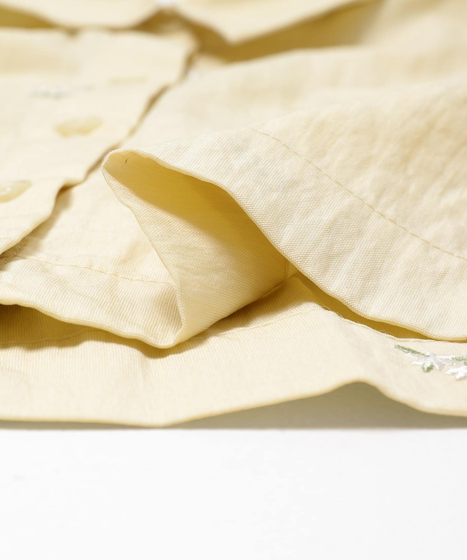 Y.BEIGE