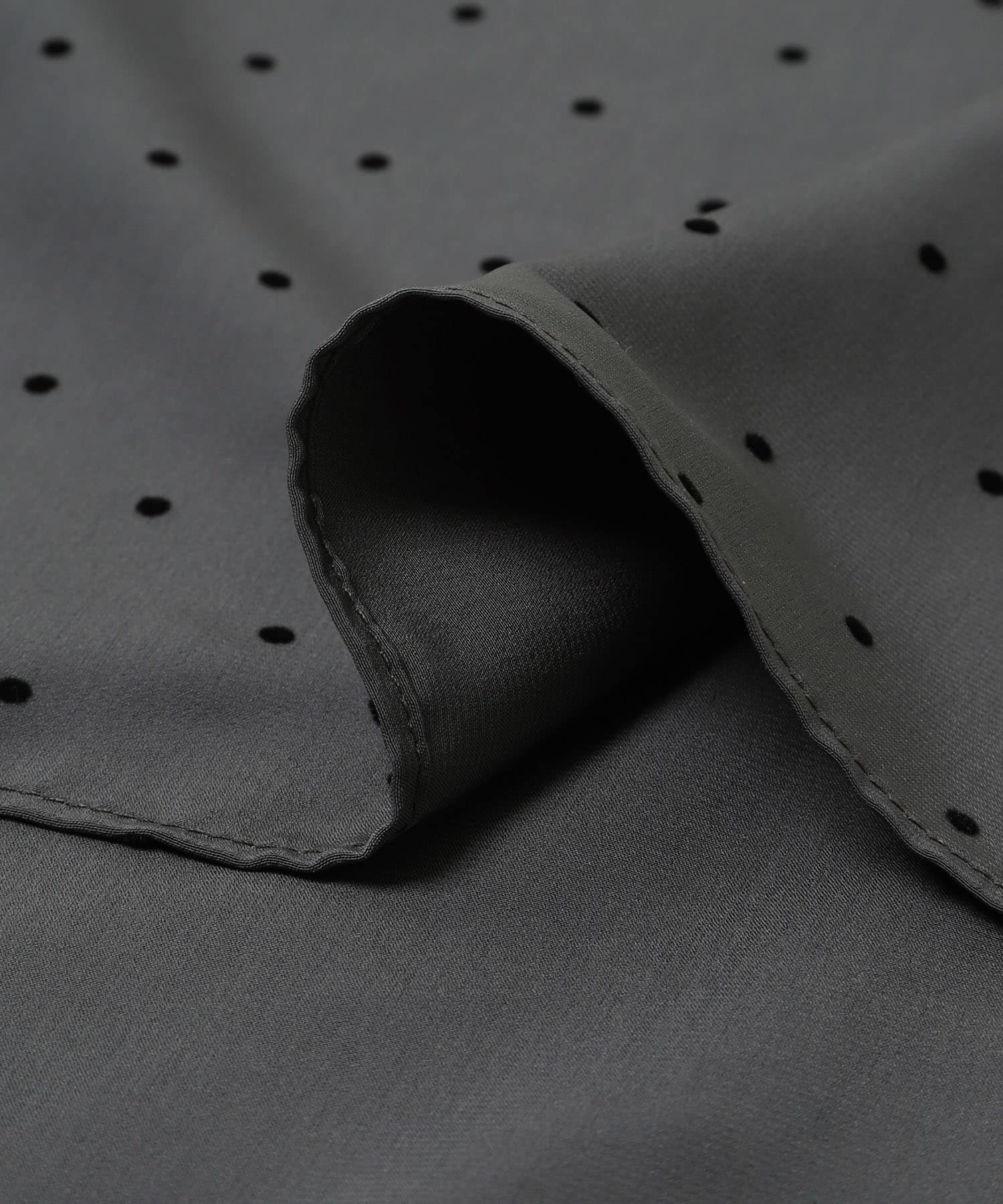 『イージーケア』ドットアソートTブラウス CHA×BLK One