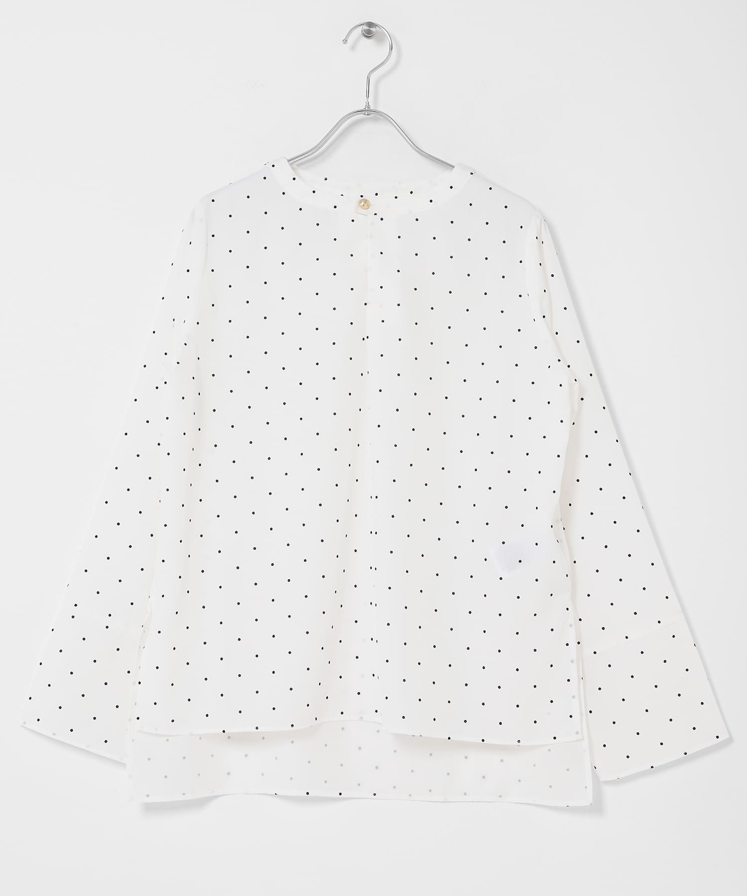 『イージーケア』ドットアソートTブラウス IVO×BLK One