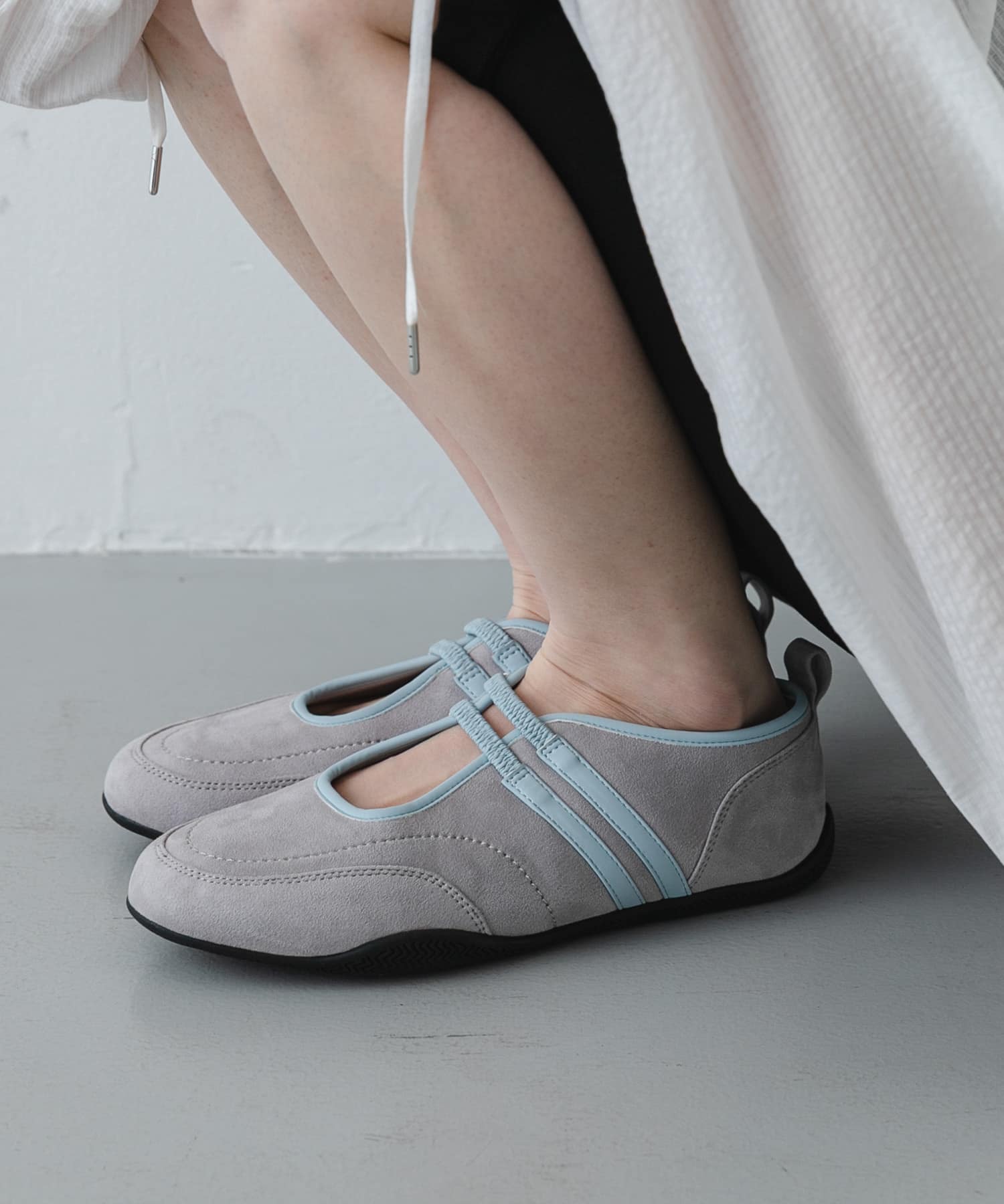 『軽量』フラットソールバレエスニーカー GRAY S