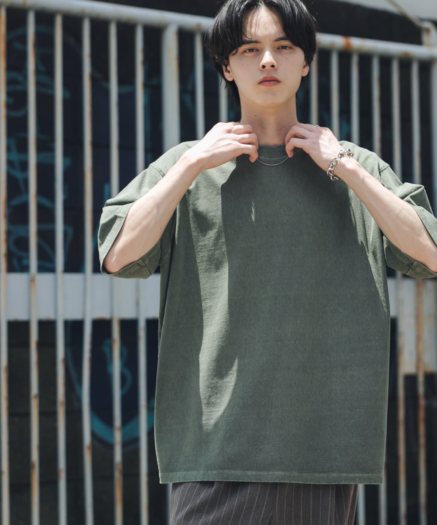 KHAKI