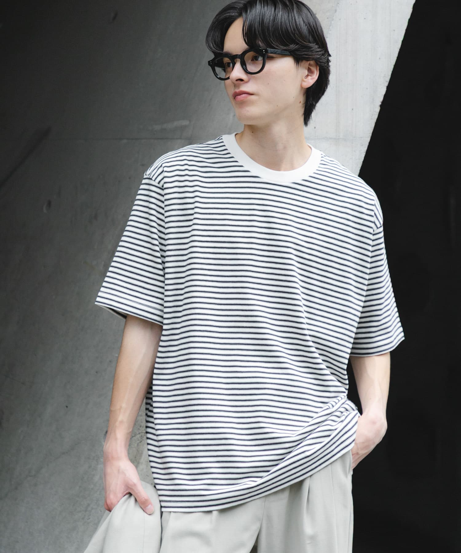 WHT×BLK