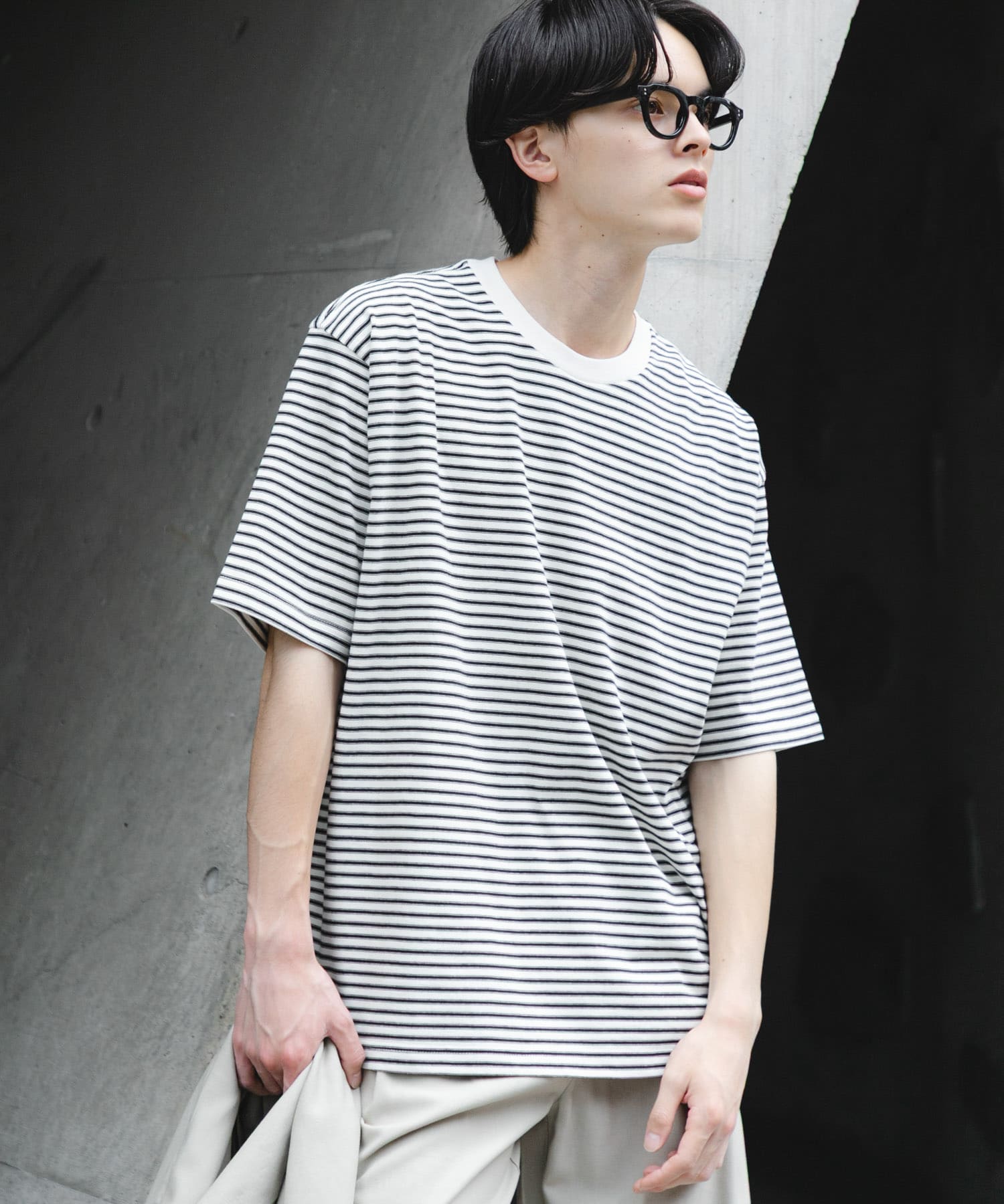 WHT×BLK