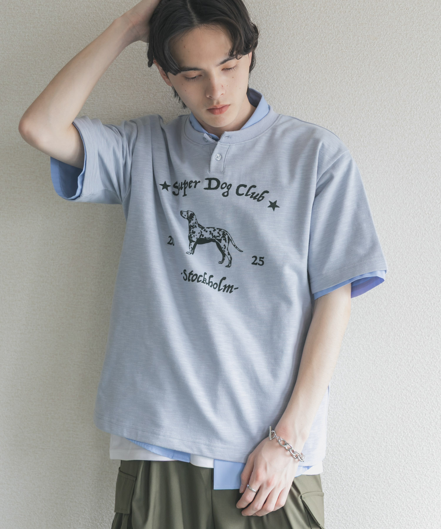 ヴィンテージグラフィックヘンリーネックTシャツ