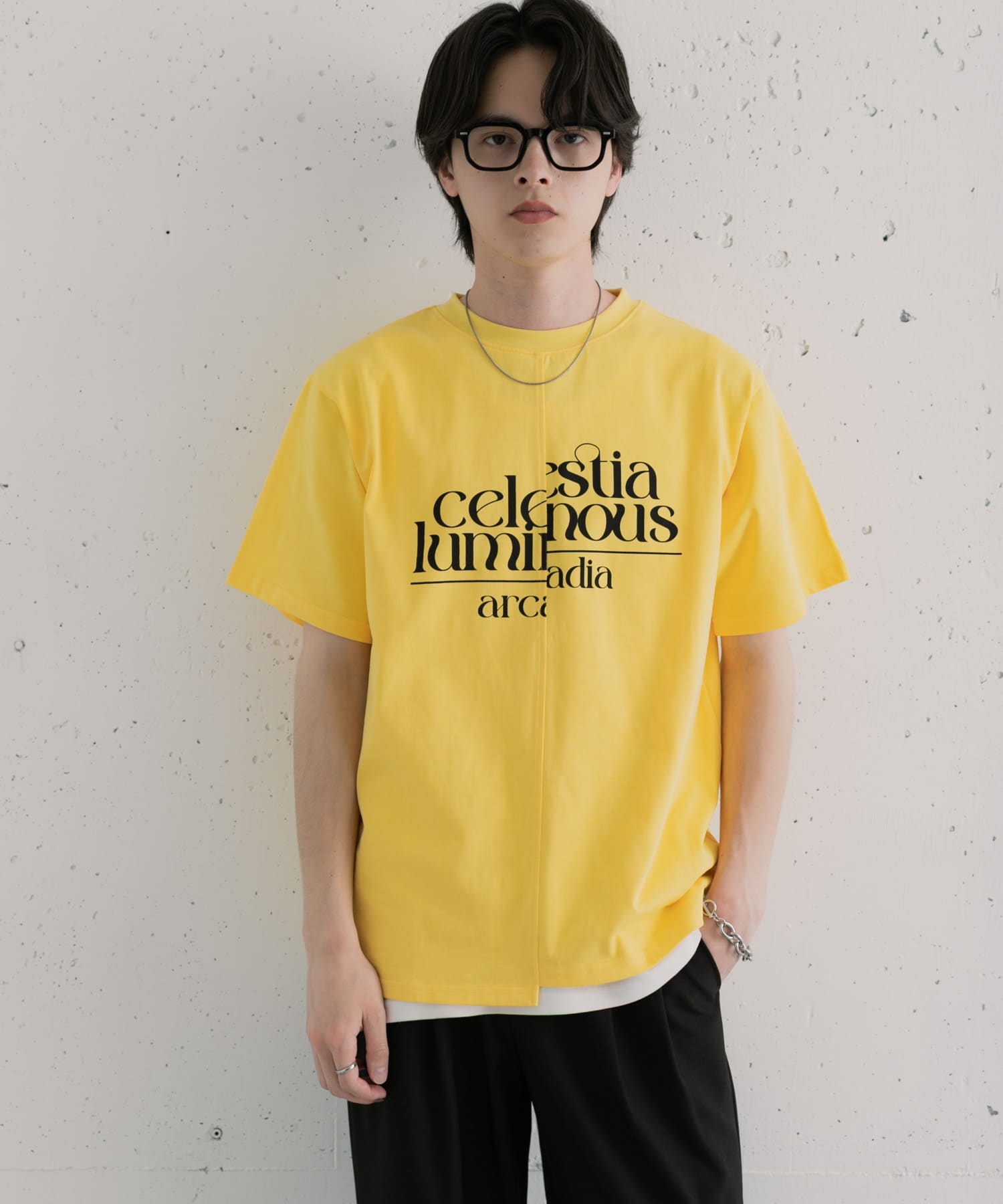 YELLOW