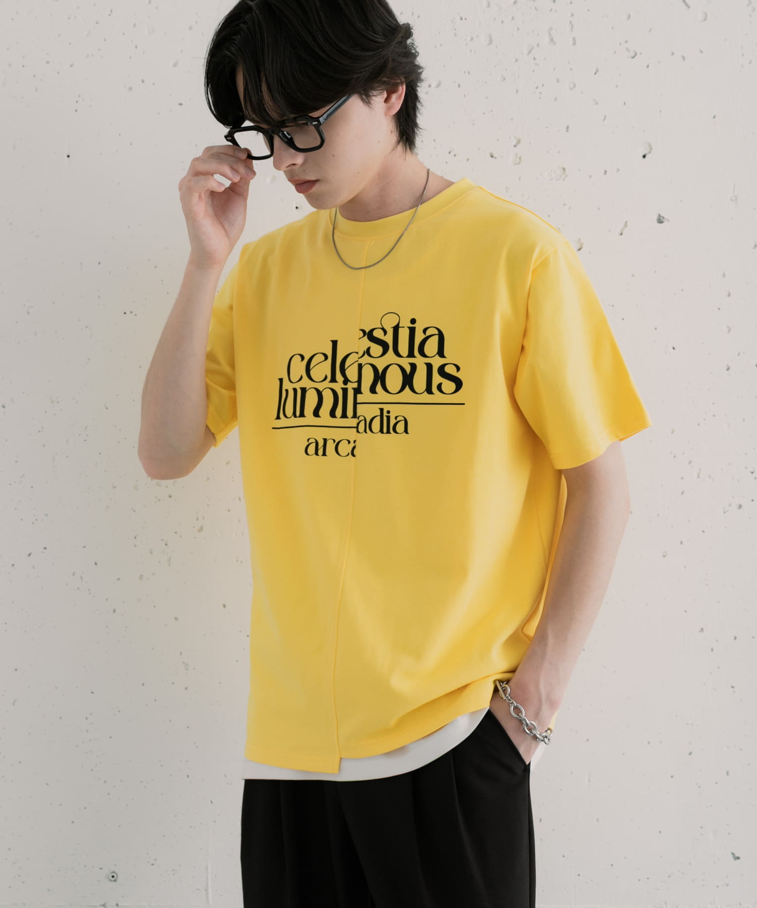 YELLOW