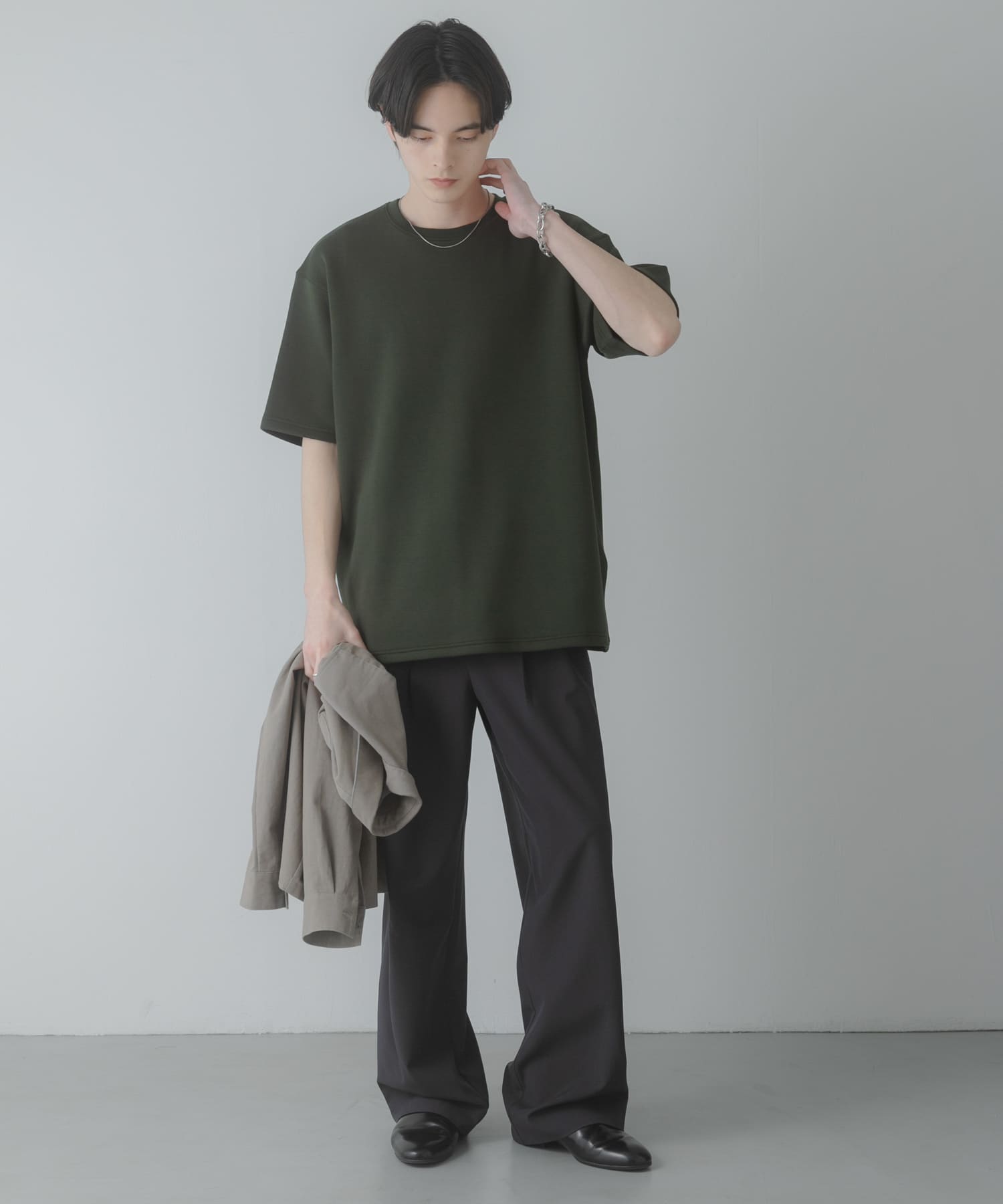 GREEN