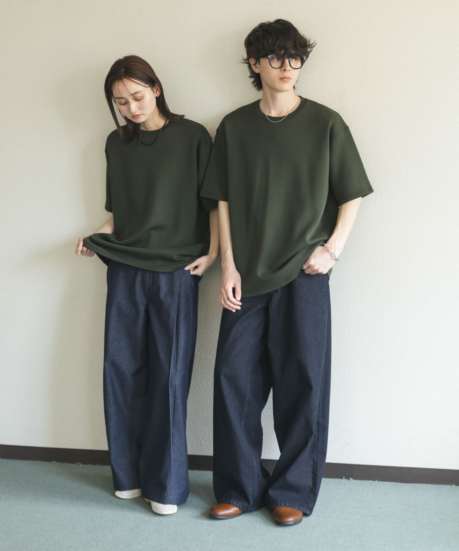 GREEN