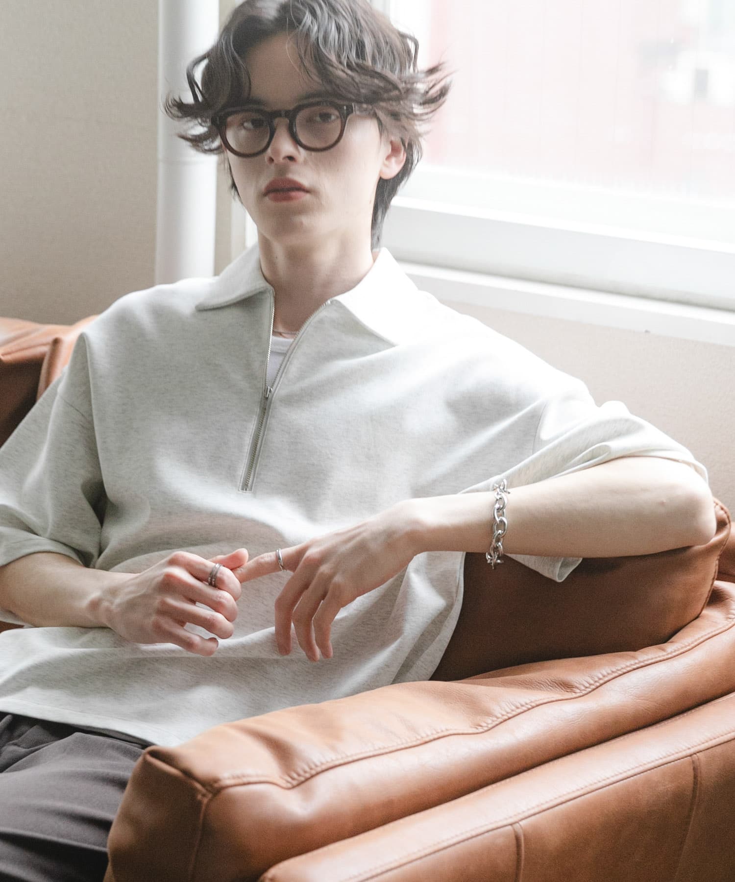 ダンボールポンチハーフジップショートスリーブTシャツ