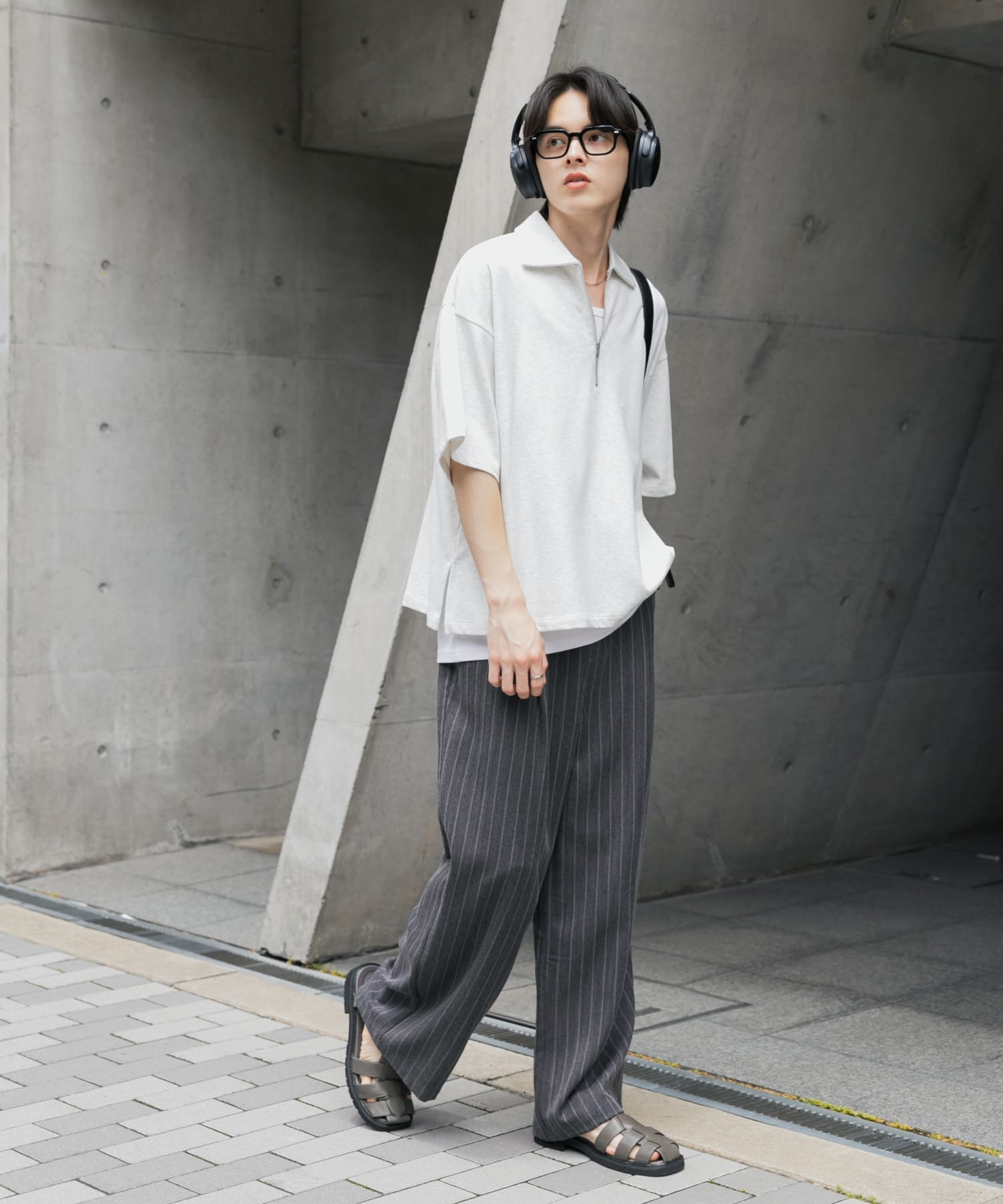 TOP GRAY