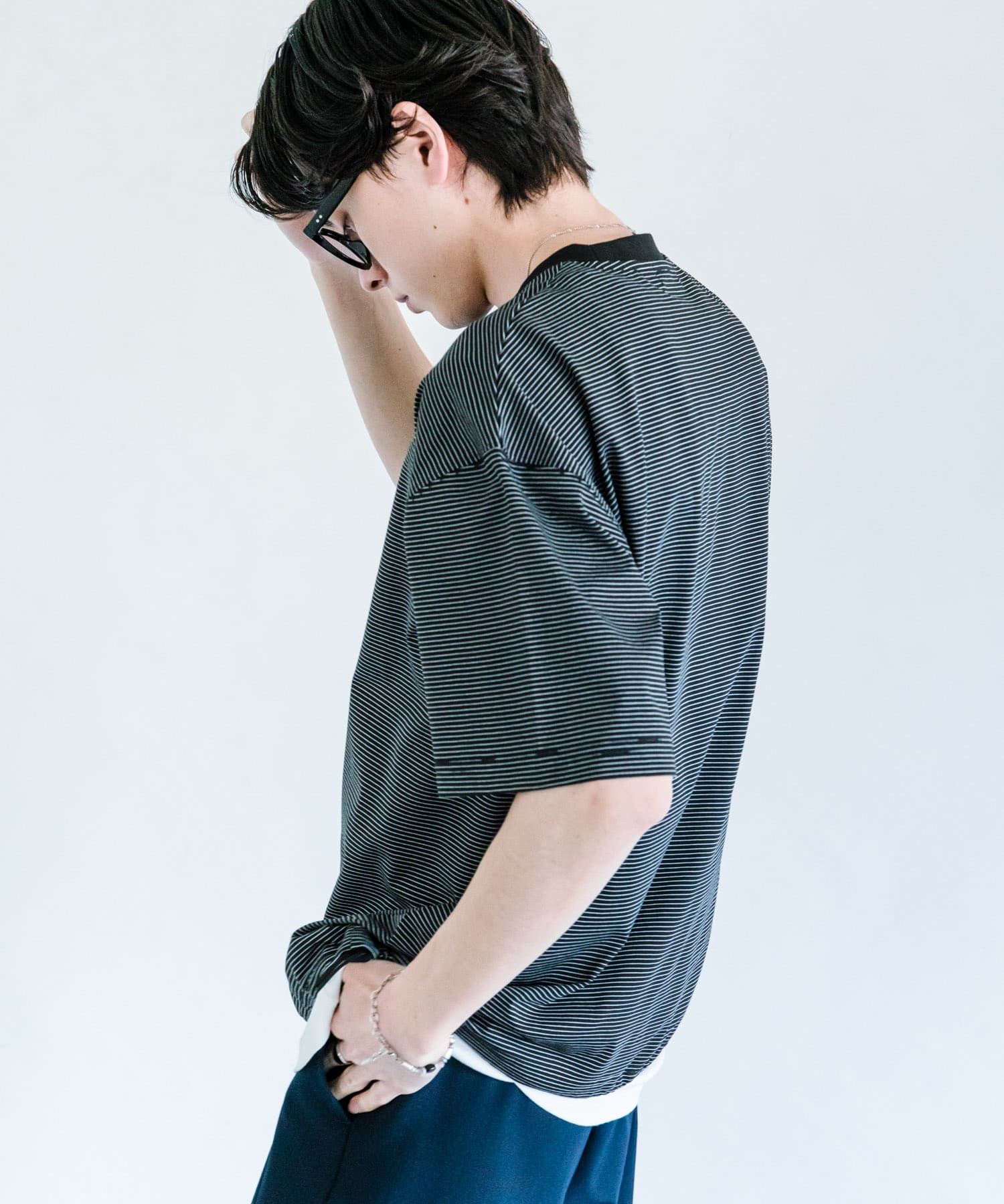 BLK×WHT
