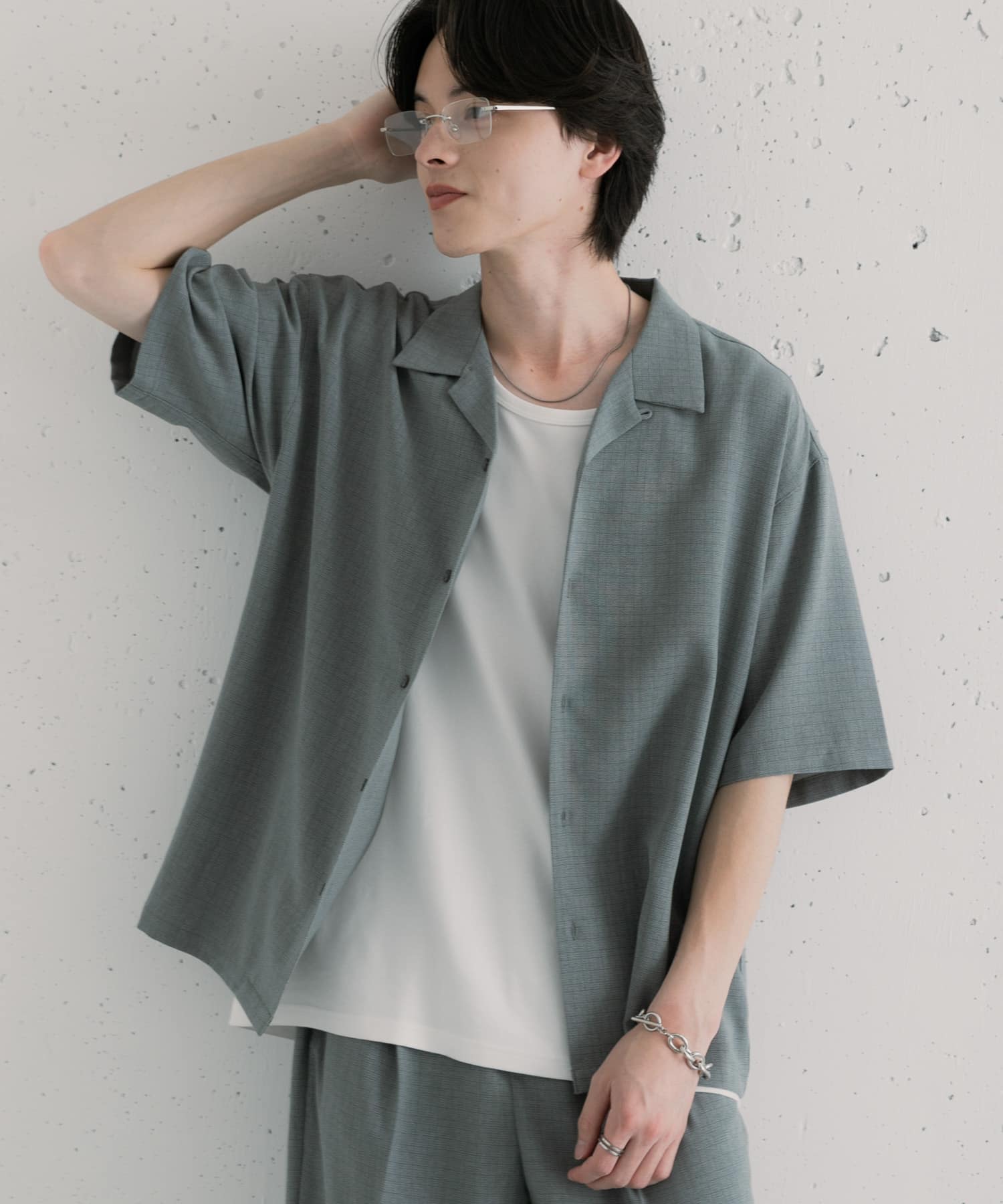 KHAKI