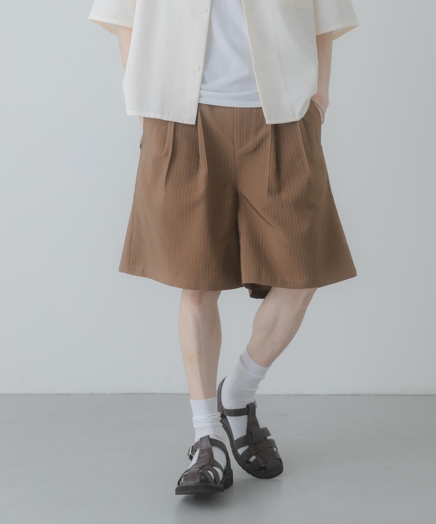 ピンストライプワイドバギーショーツ(M CHARCOAL): ボトム｜URBAN