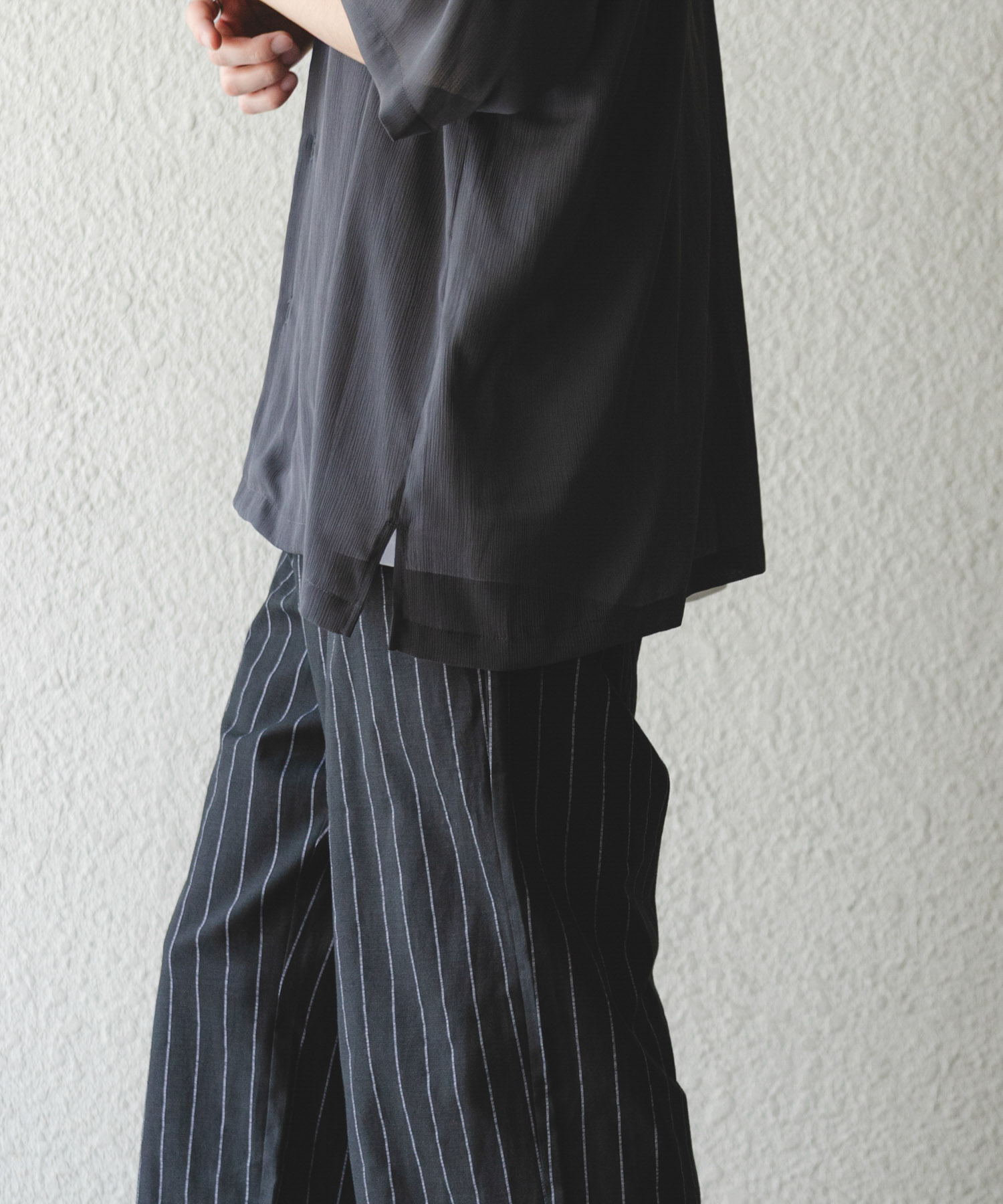 BLK×WHT