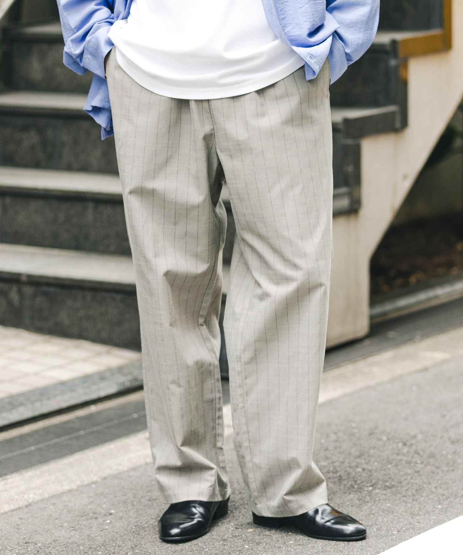 L.GRY×BLK