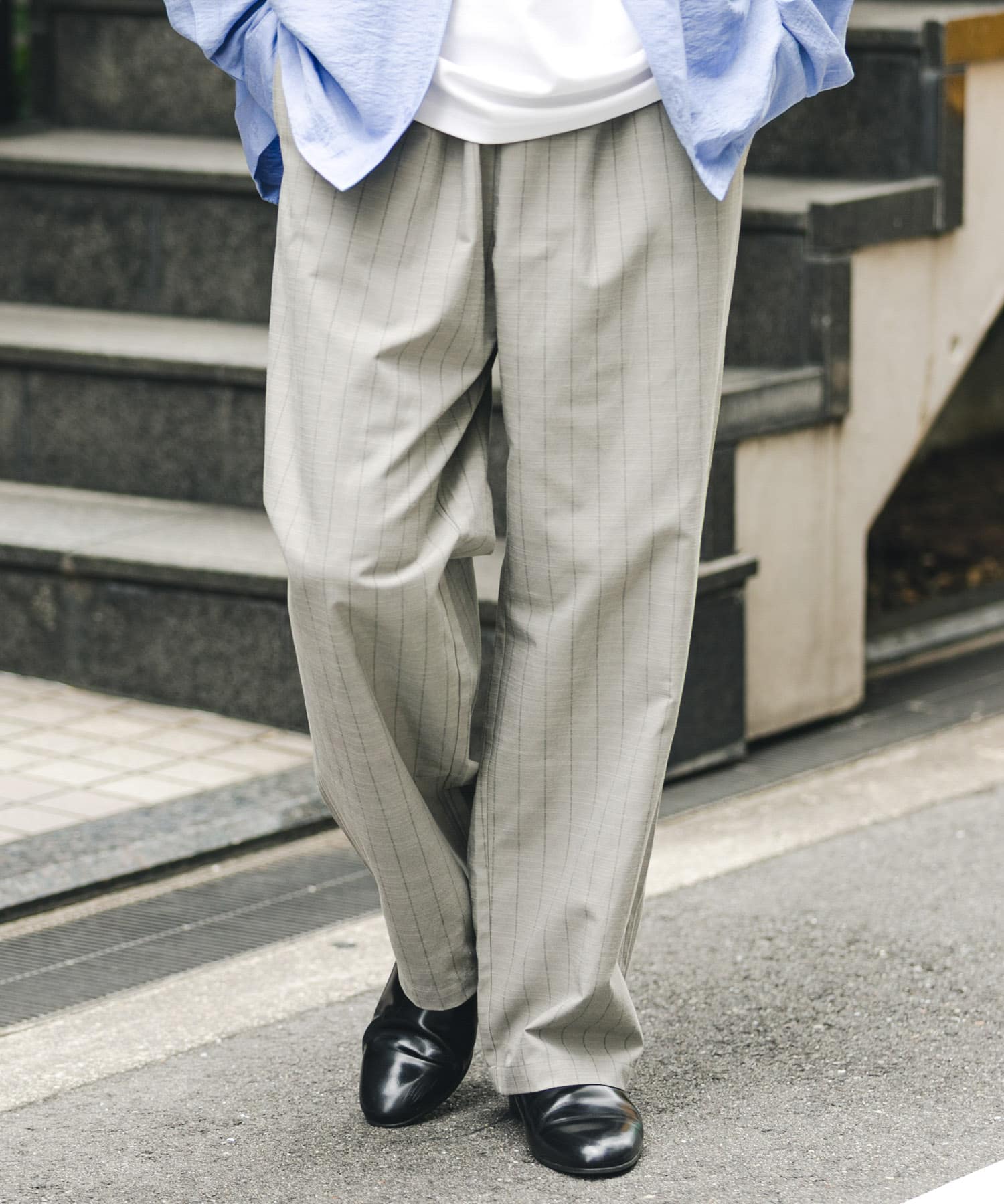L.GRY×BLK