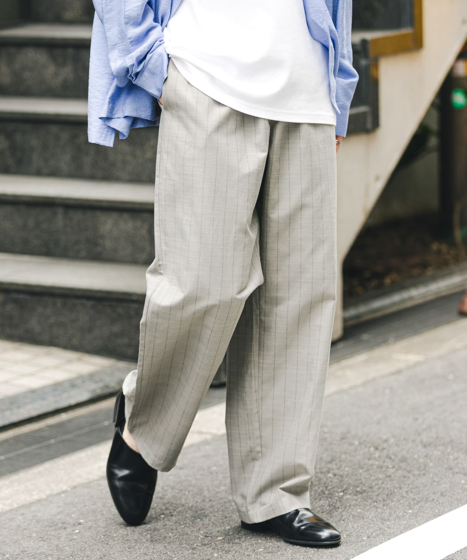 L.GRY×BLK
