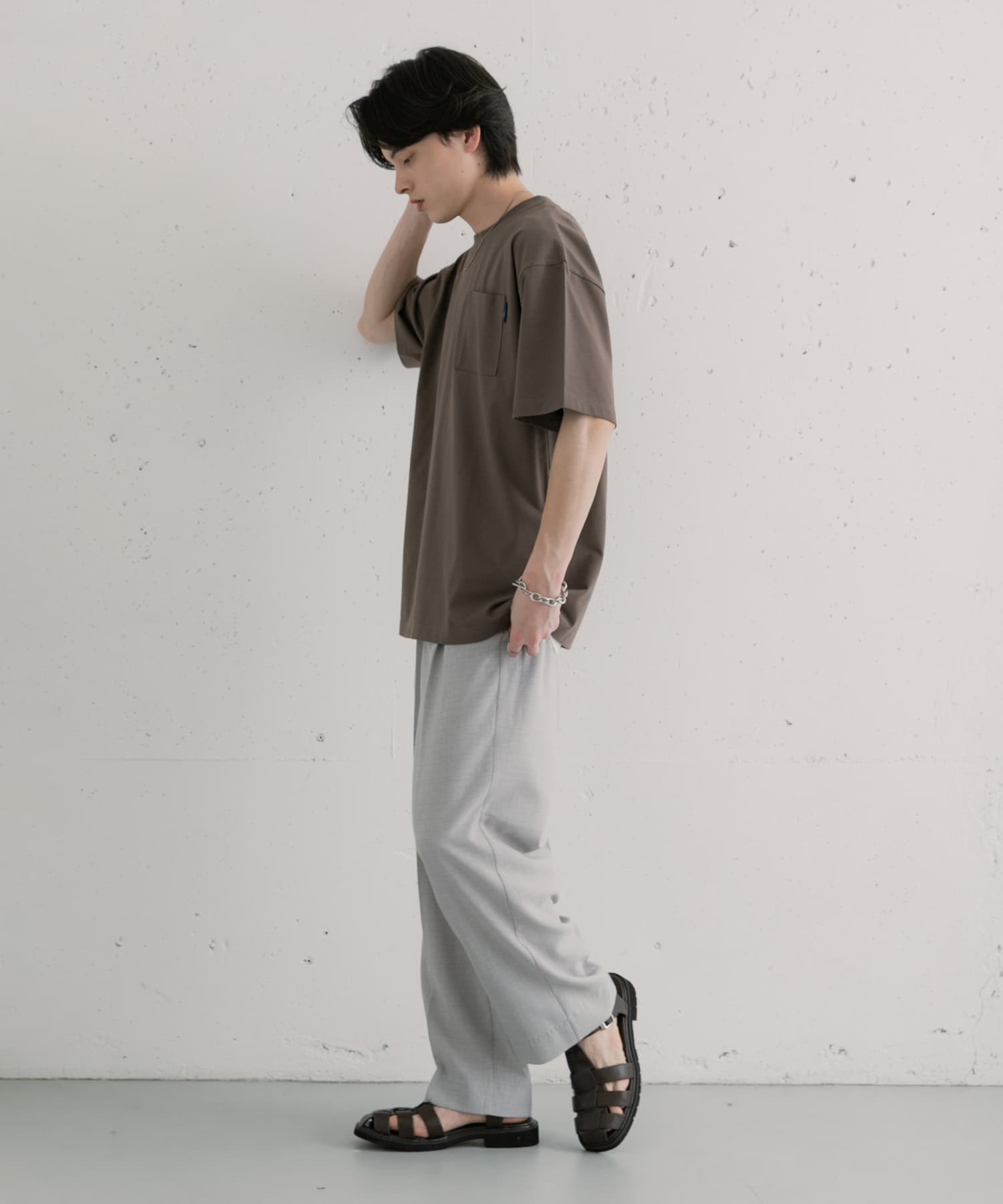 GRAY