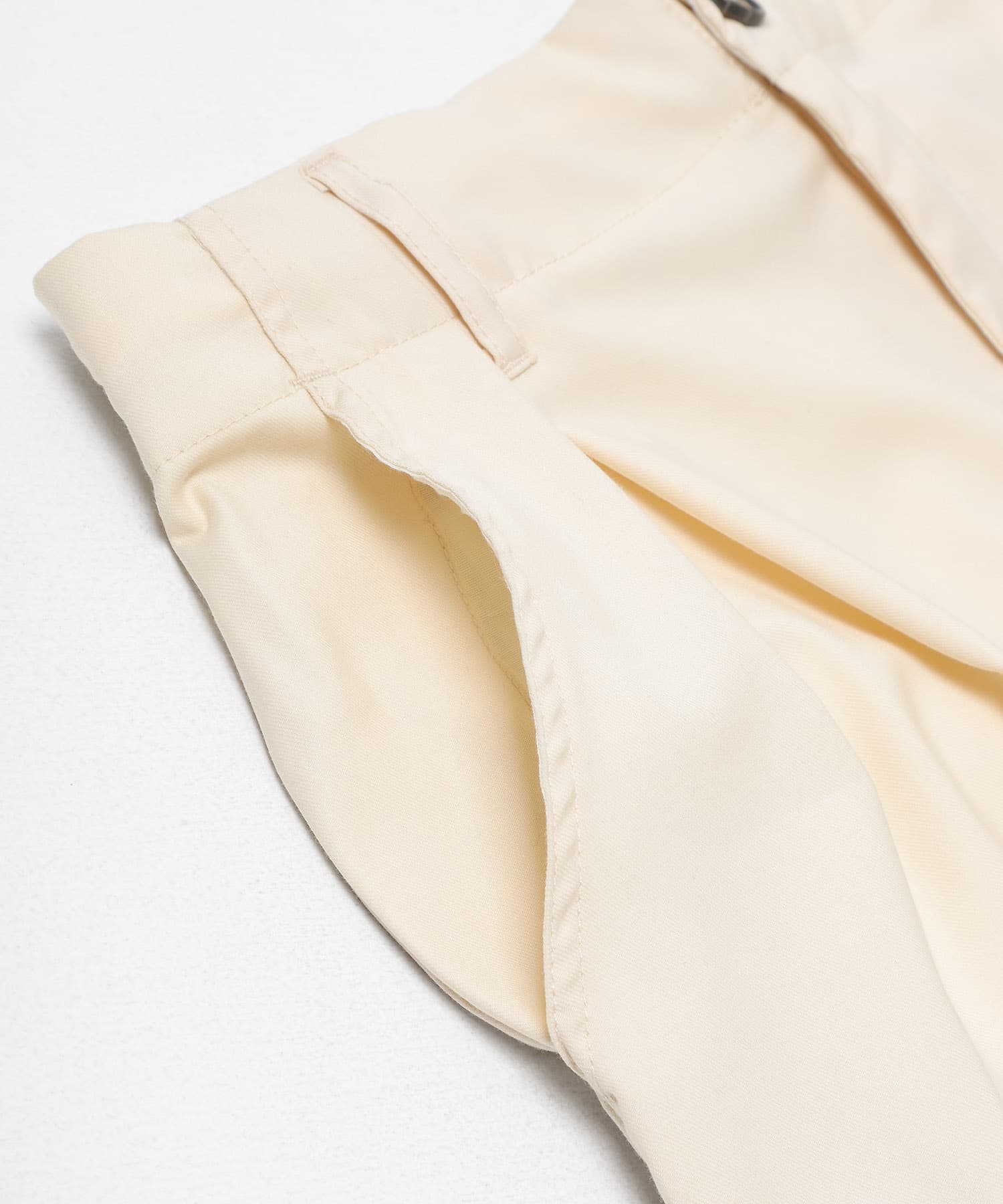 ワイドカーゴショートパンツ IVORY M