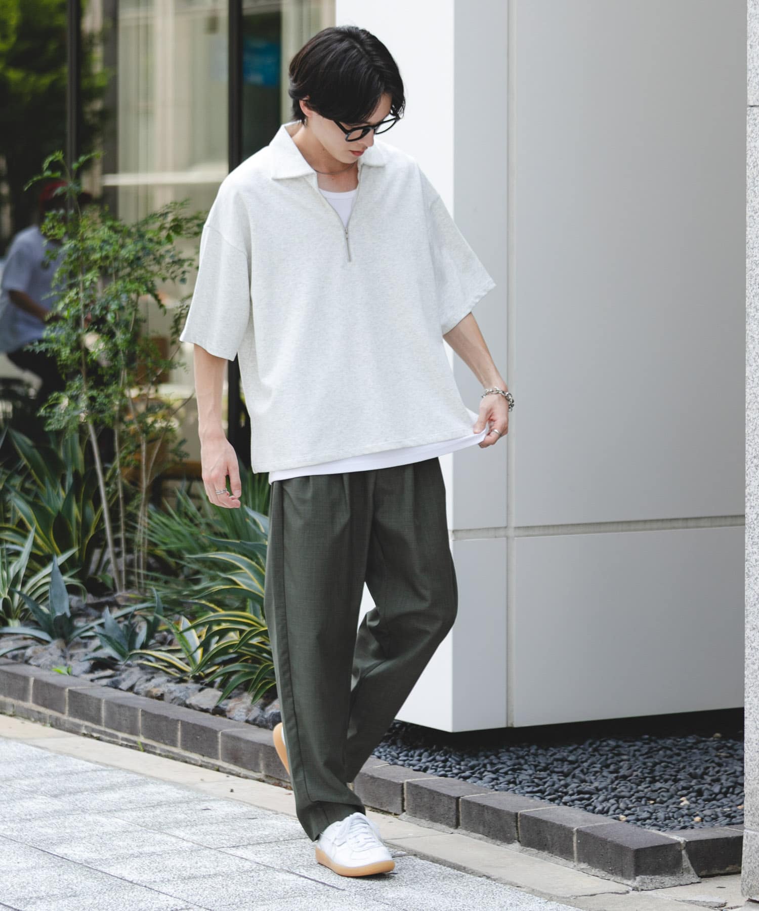 GREEN