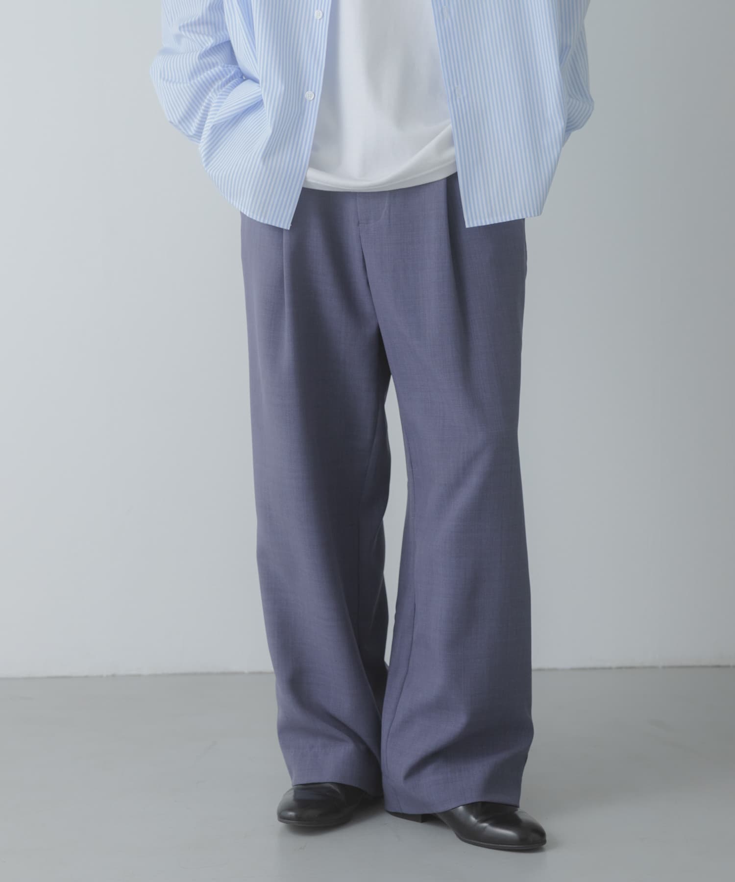LILAC GRAY