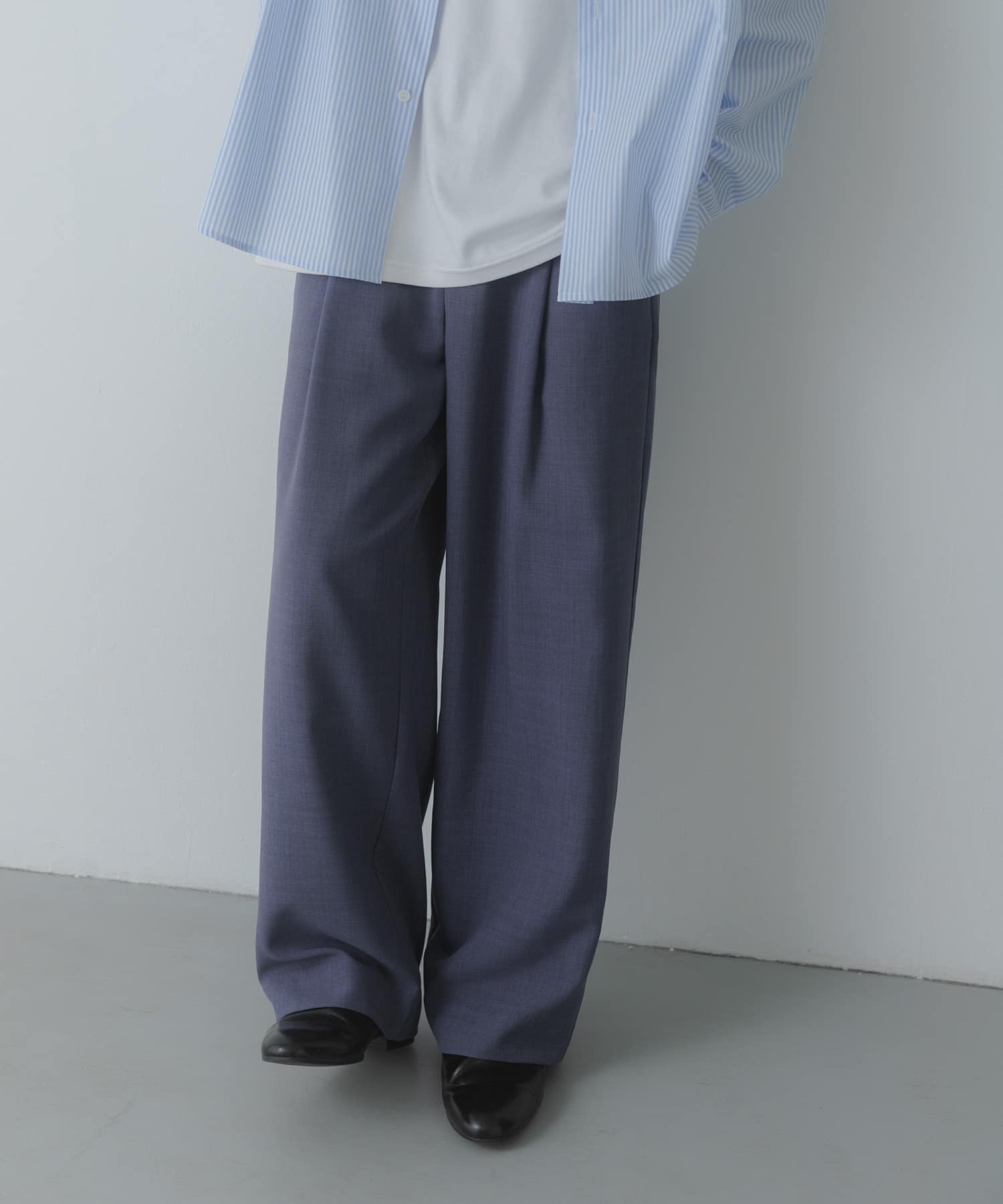 LILAC GRAY