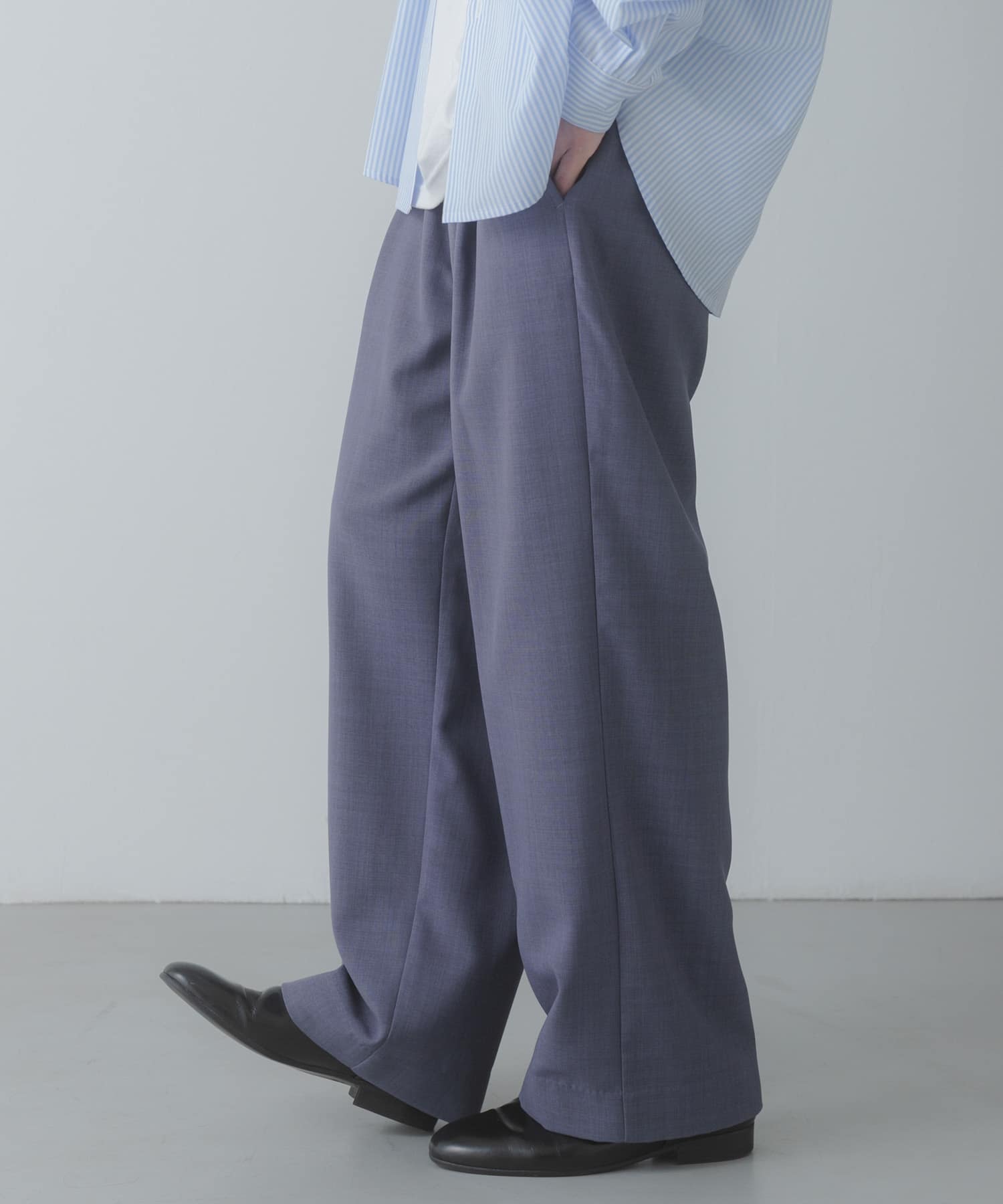 LILAC GRAY