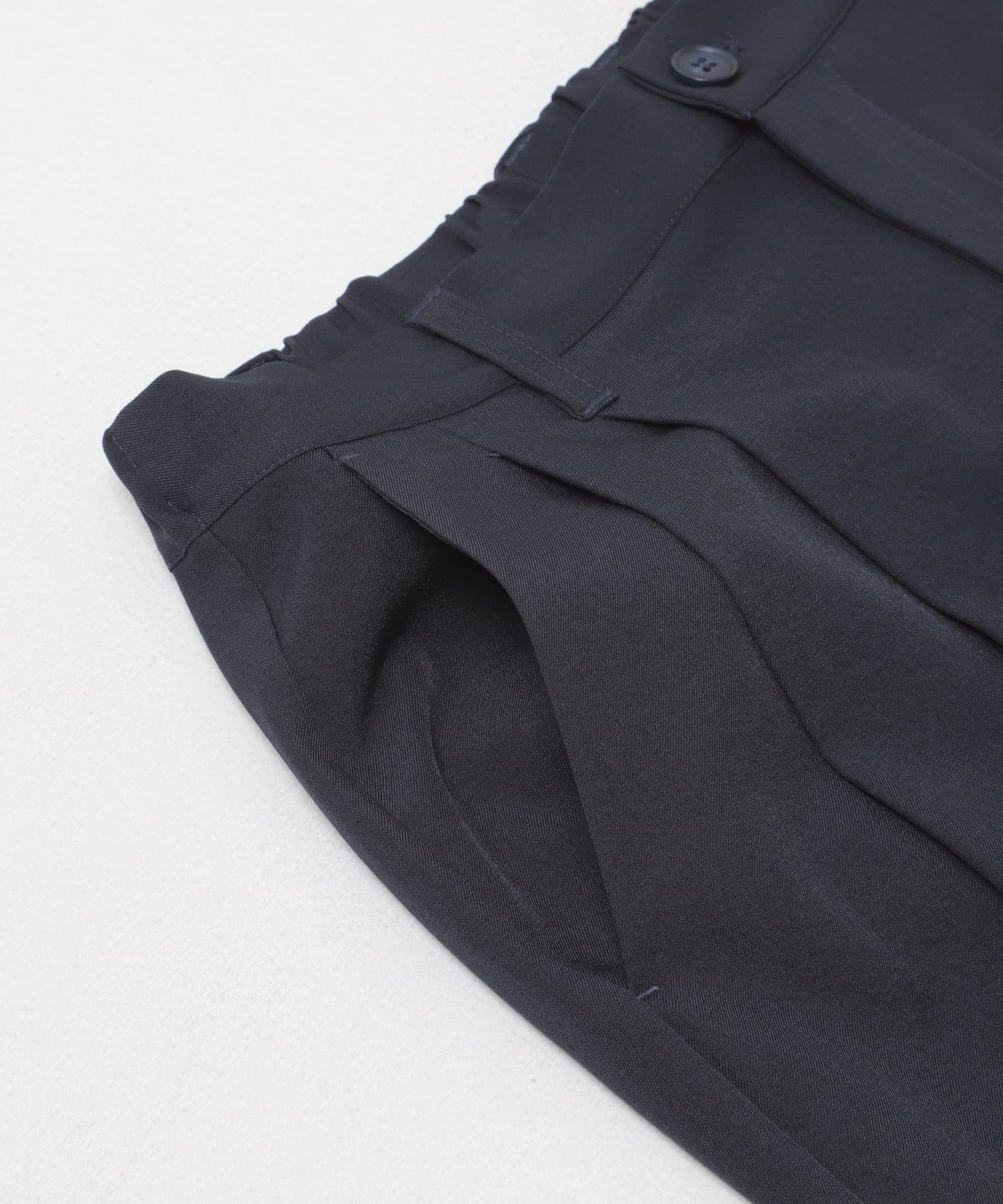 『速乾』ドライタッチ2タックテーパードパンツ NAVY S