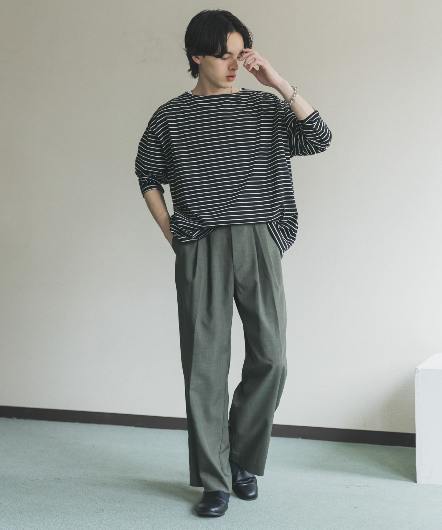 GREEN