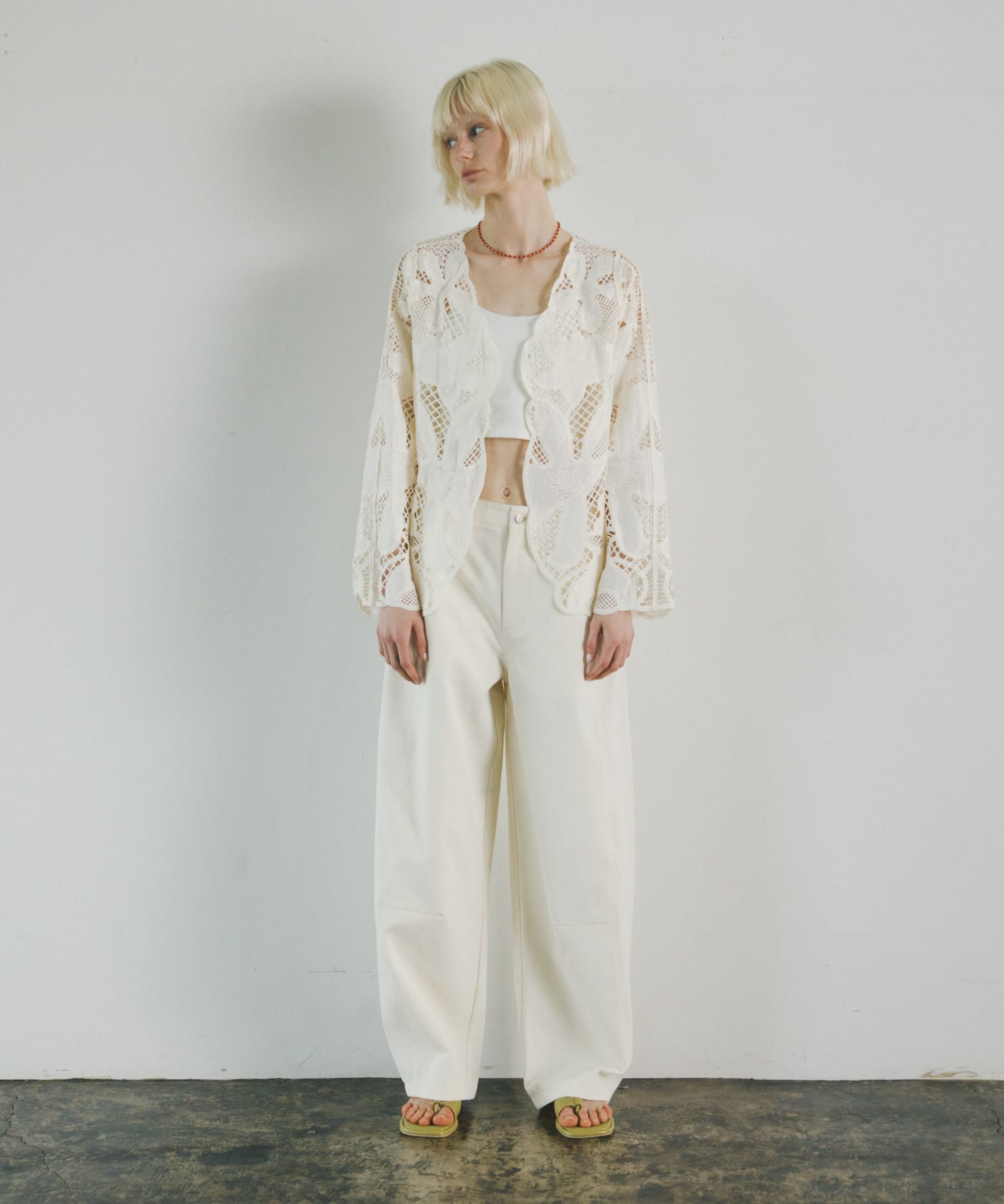 OFF WHITE