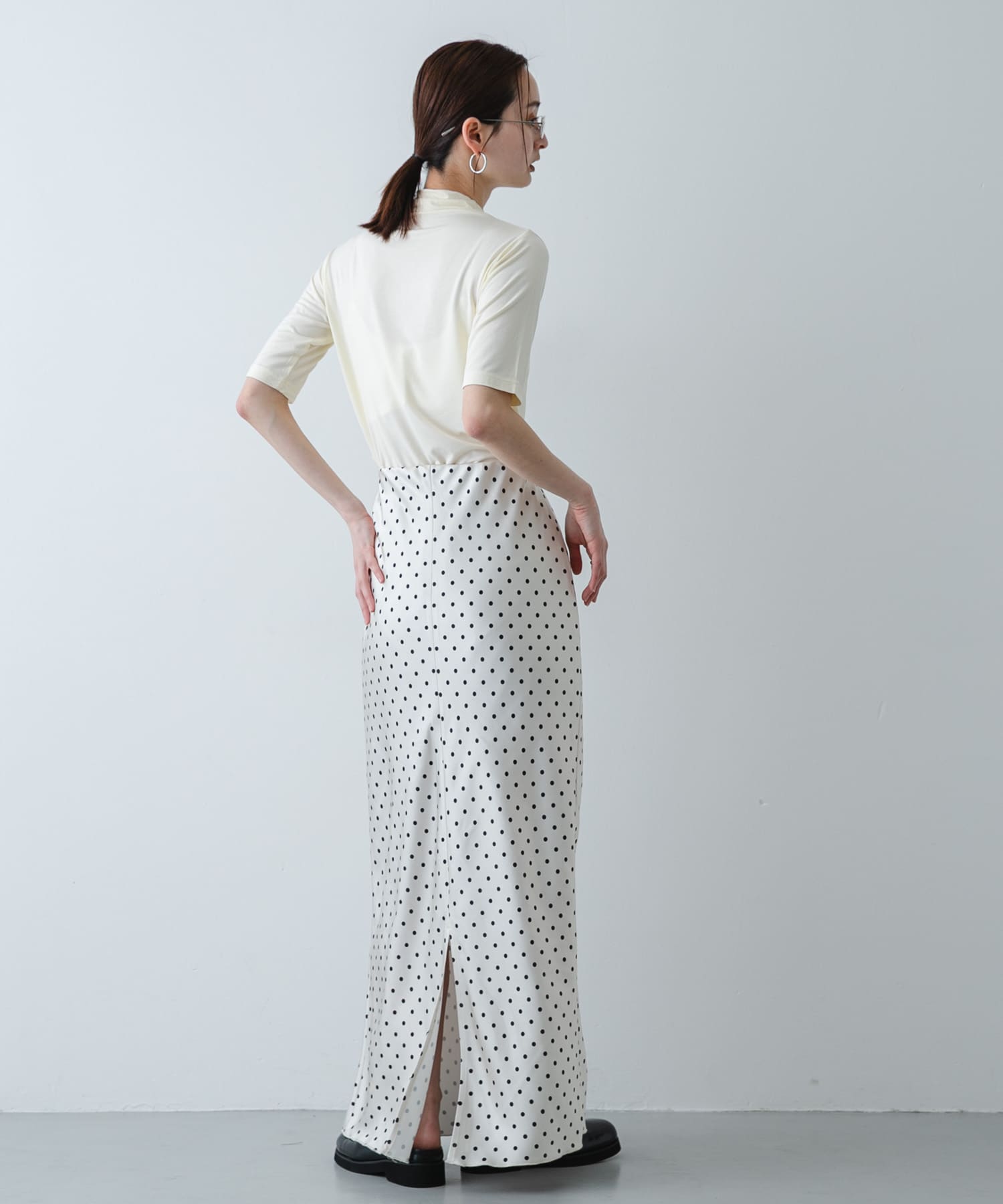 IVORY