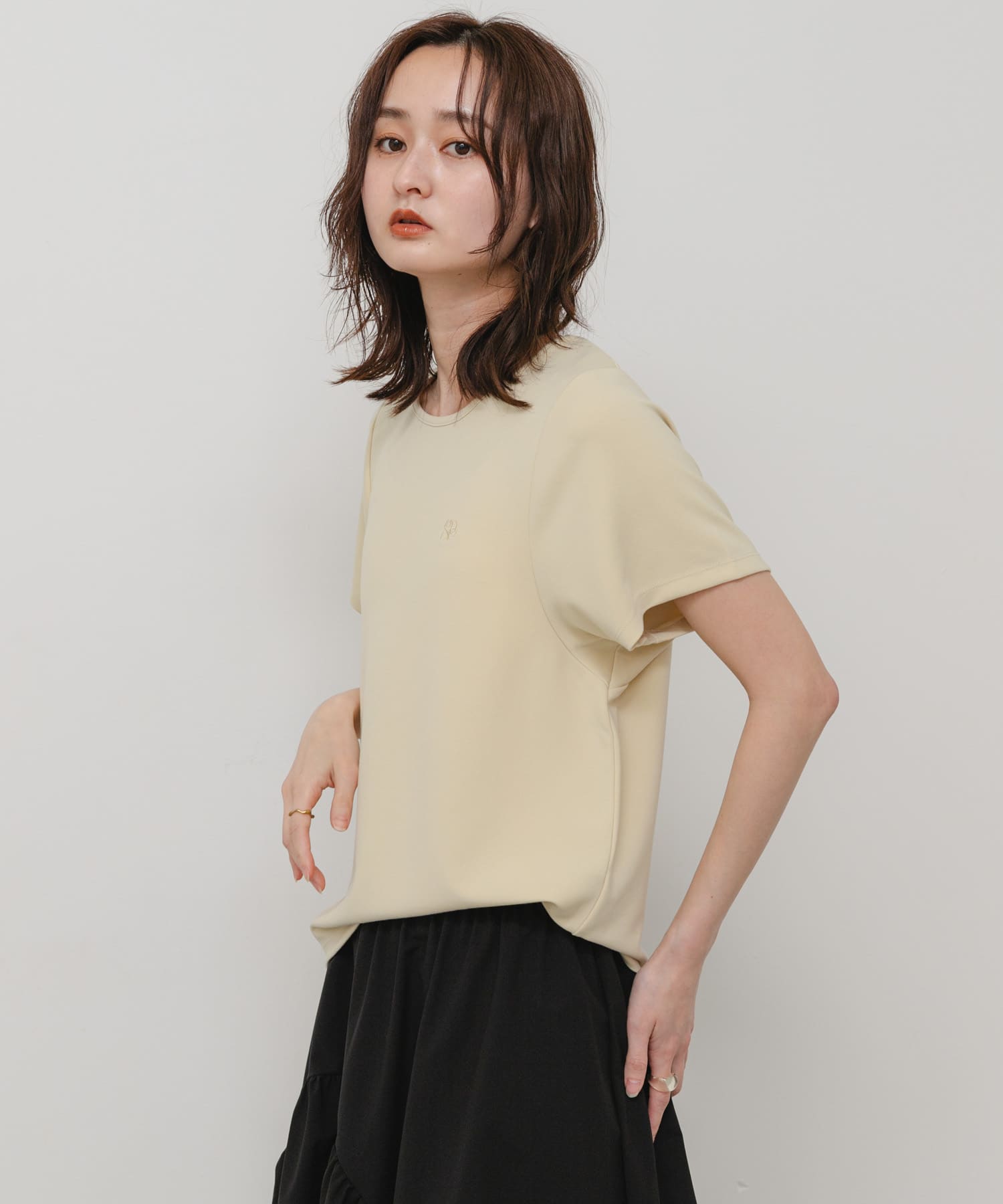 Y.BEIGE