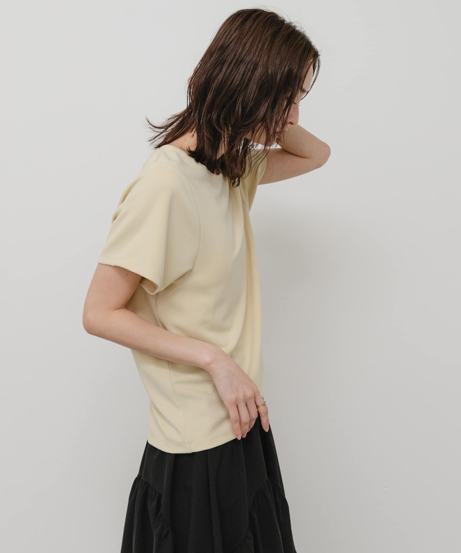 Y.BEIGE