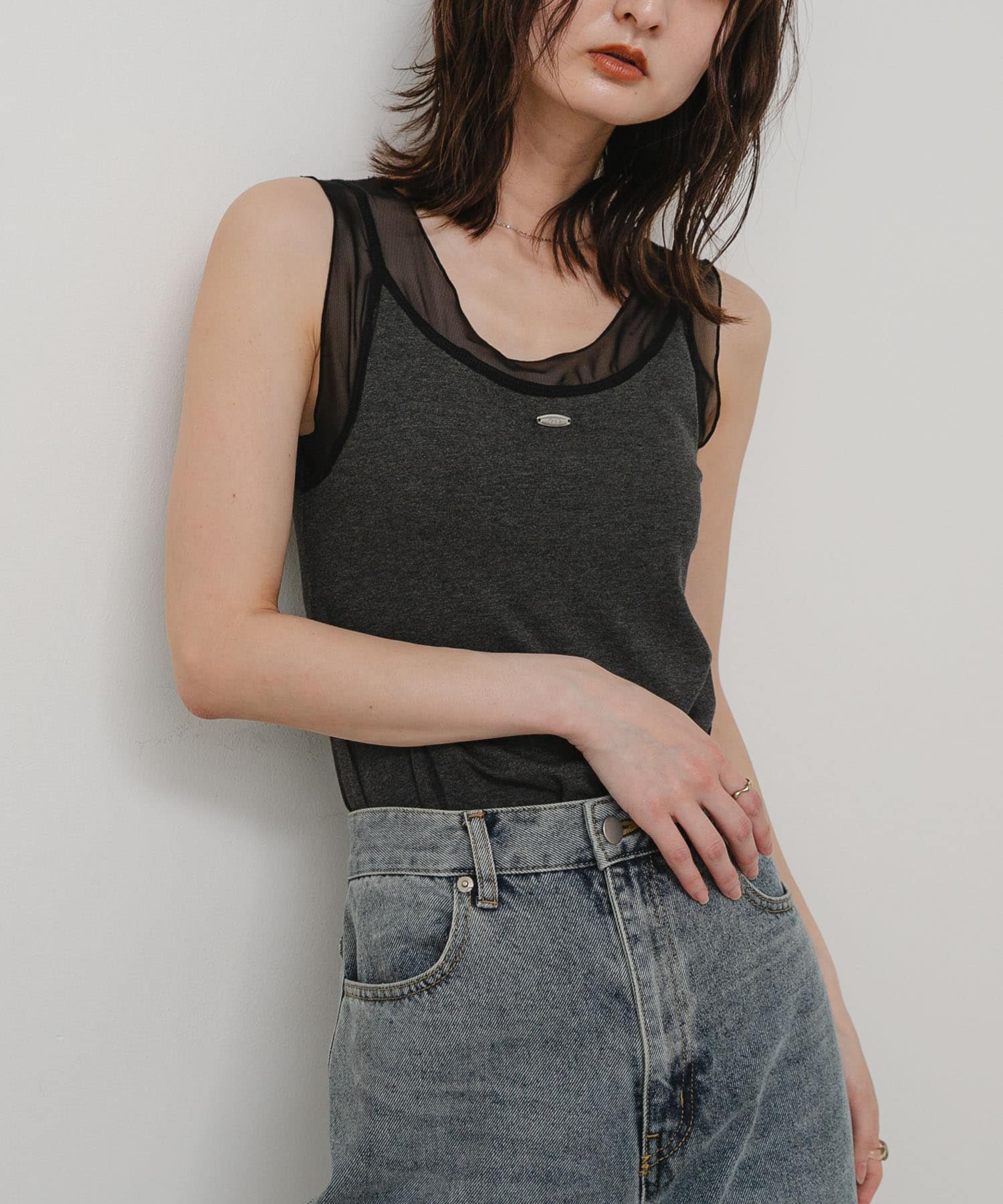 GRAY