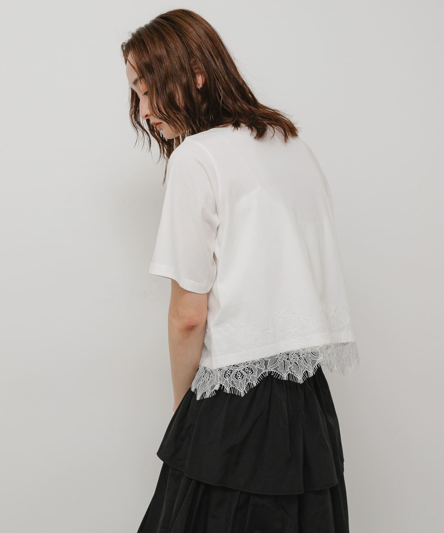 OFF WHITE