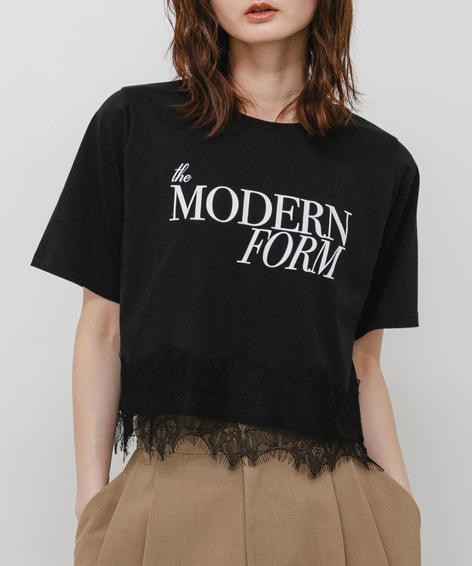 クロップドレースロゴTシャツ(半袖)