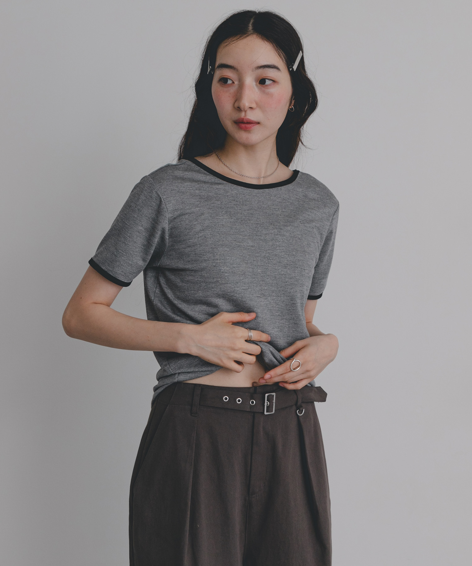 GRAY