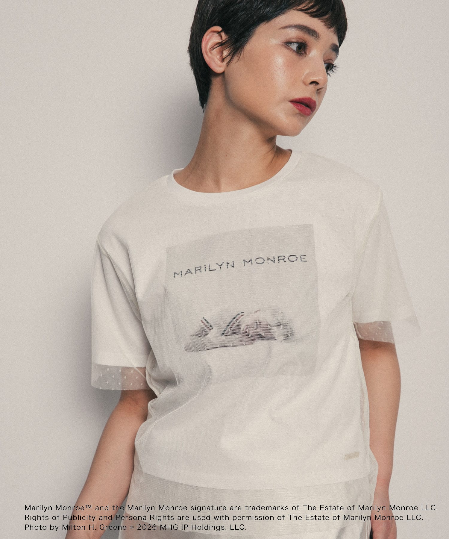 OFF WHITE