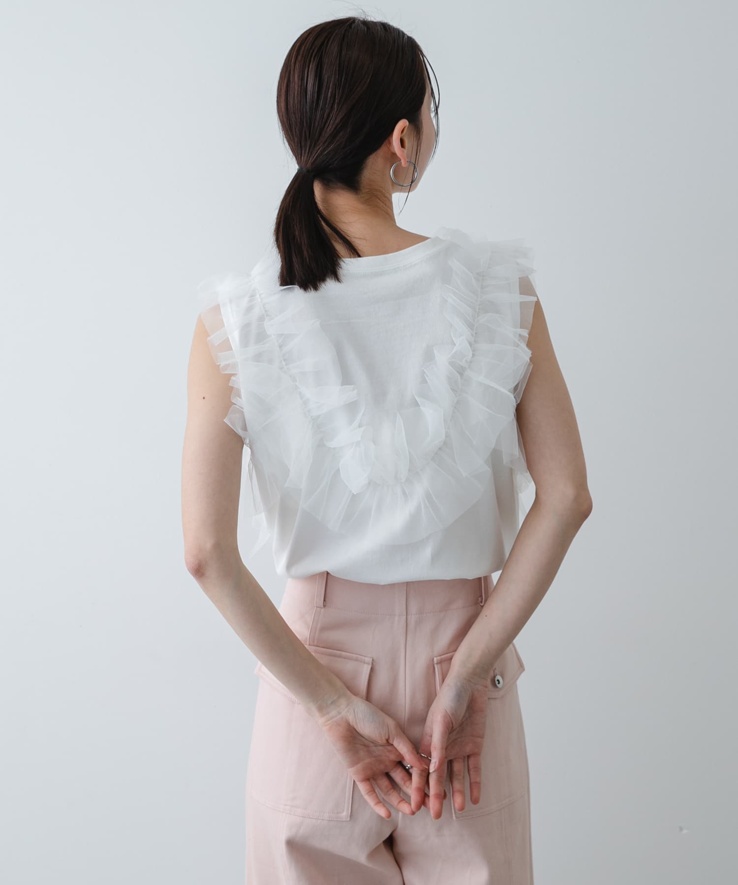OFF WHITE