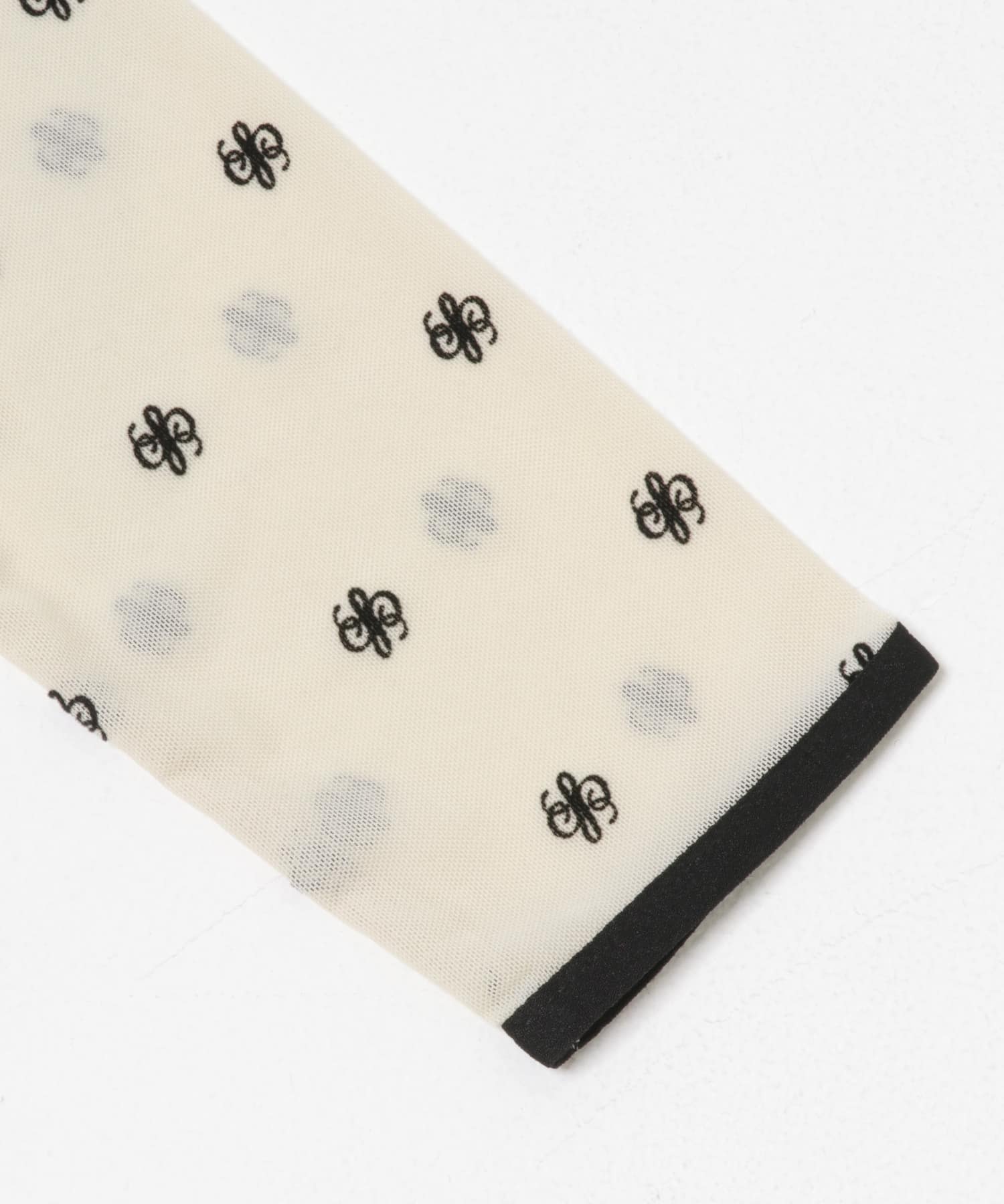 モチーフシアーカットトップ OFF WHITE One