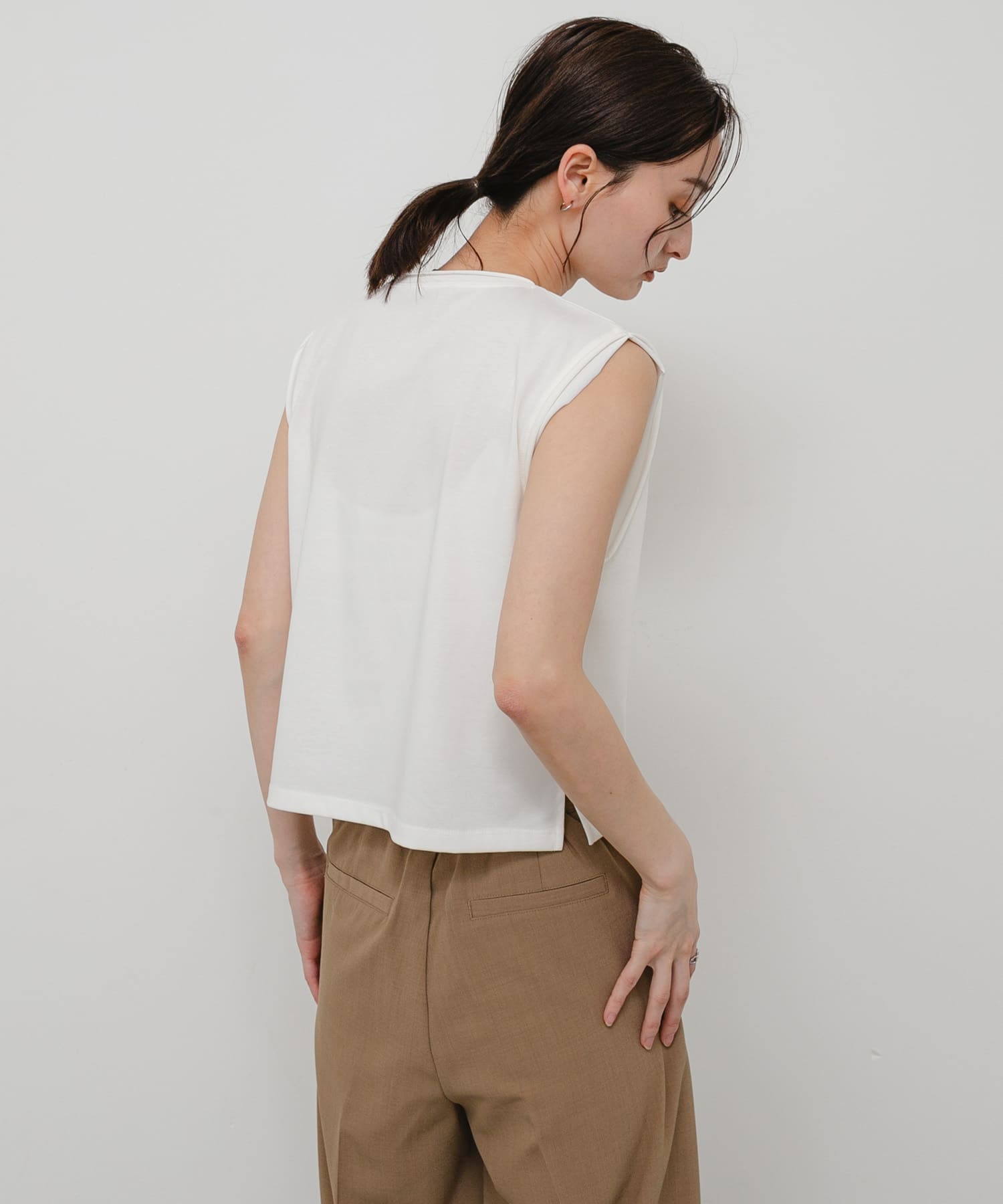 身長：169cm サイズ：one