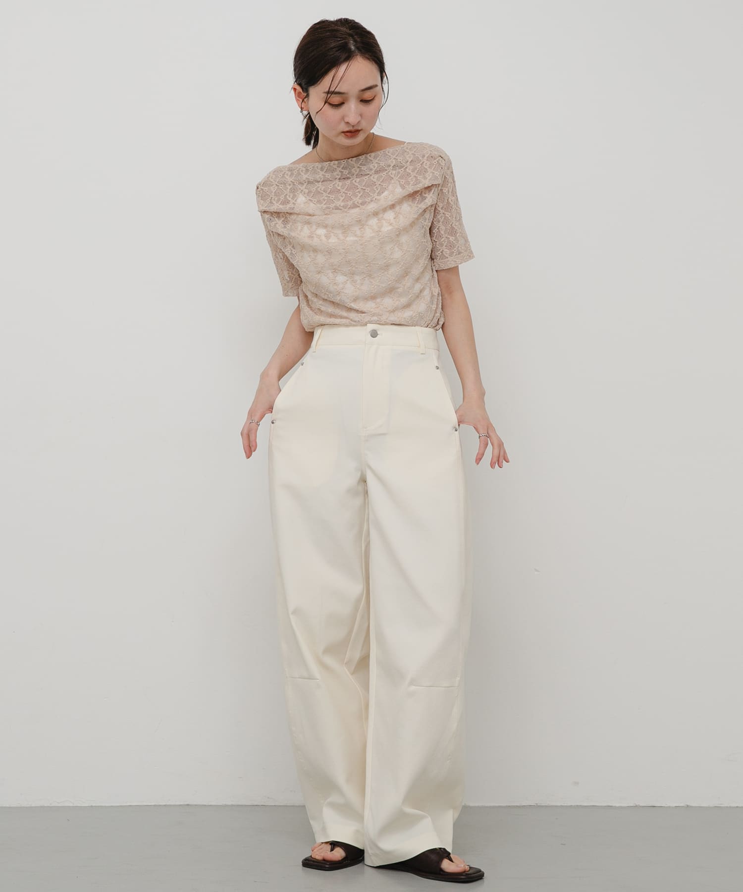 BEIGE