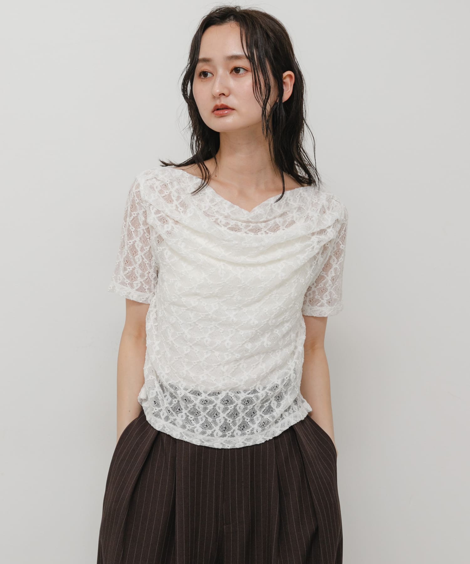 OFF WHITE