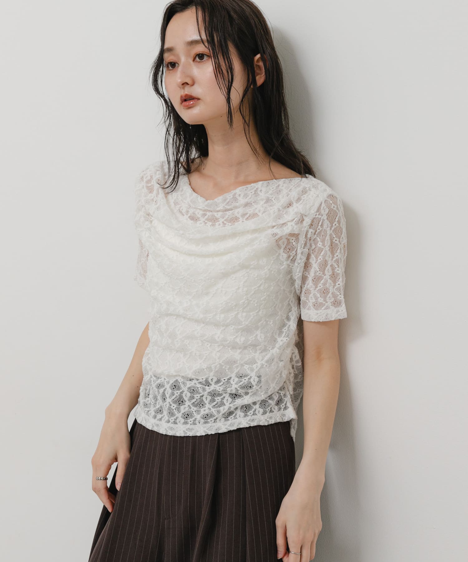 OFF WHITE