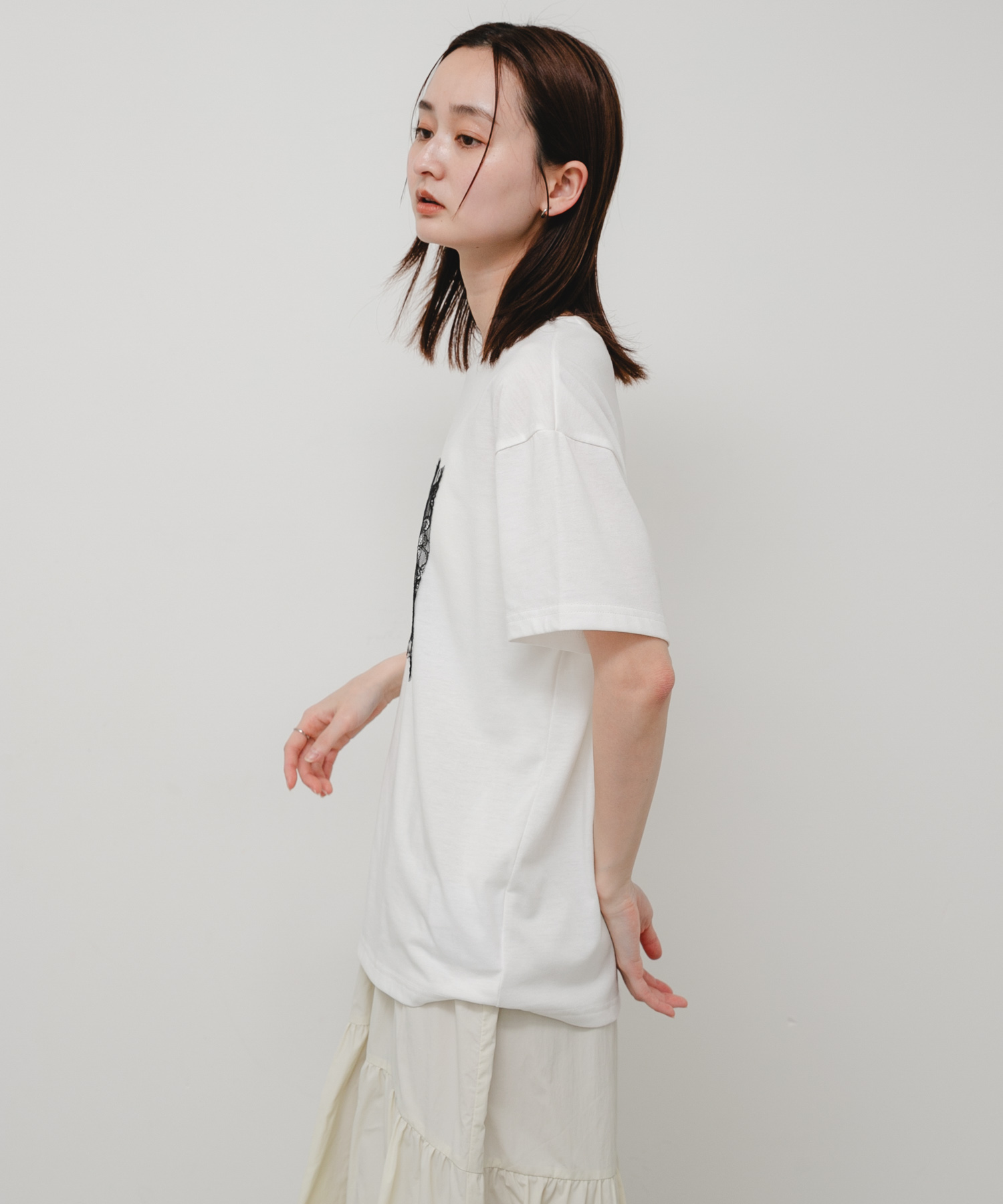 OFF WHITE